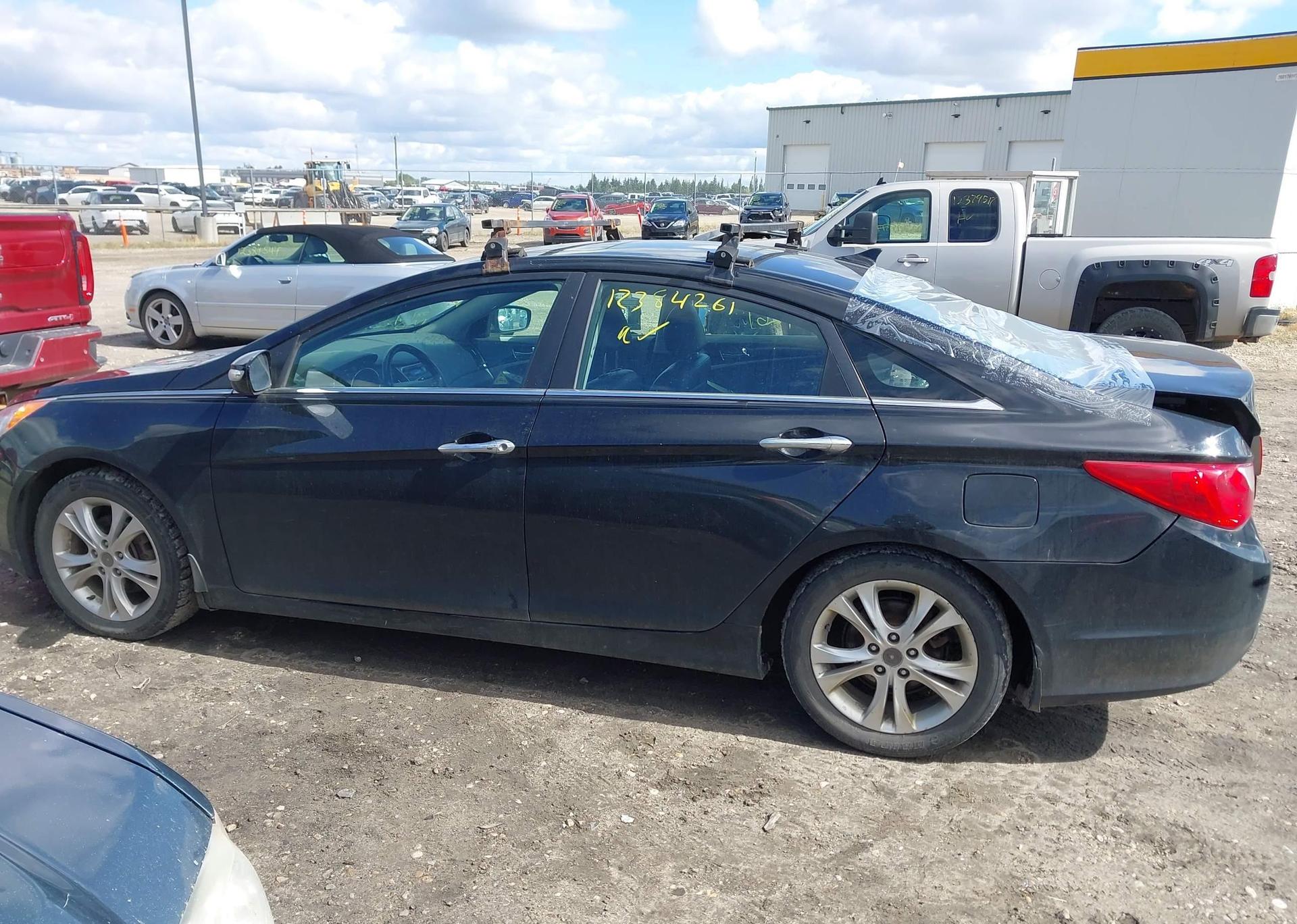 2013 HYUNDAI SONATA SE