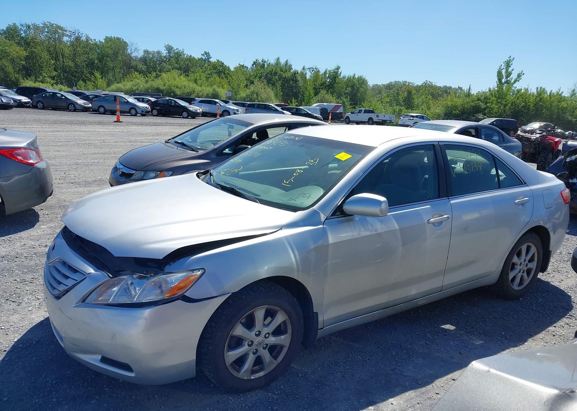 2008 TOYOTA CAMRY LE