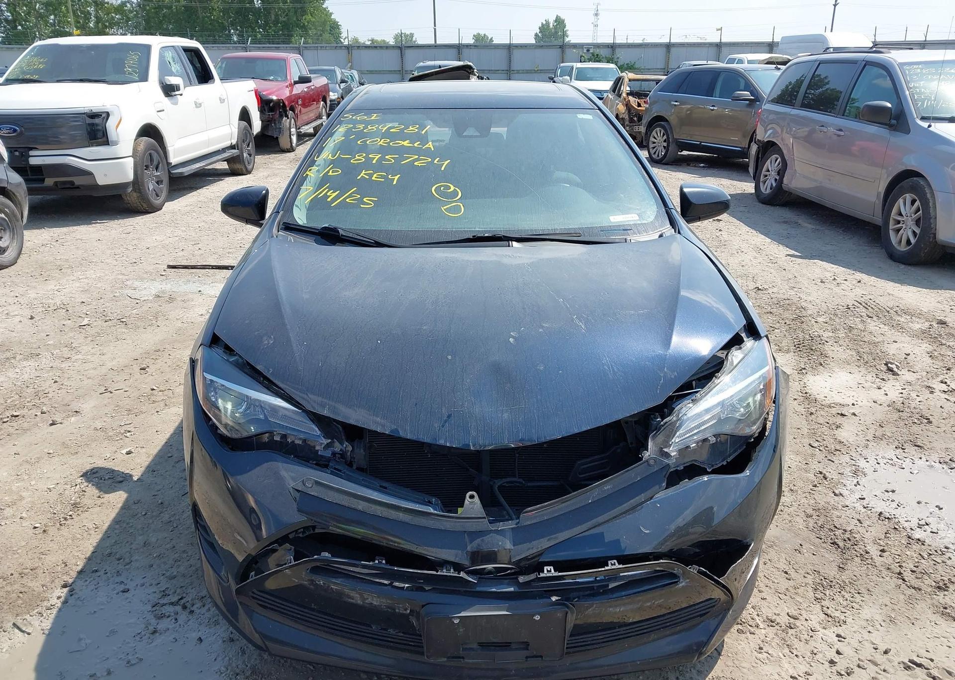 2017 TOYOTA COROLLA LE