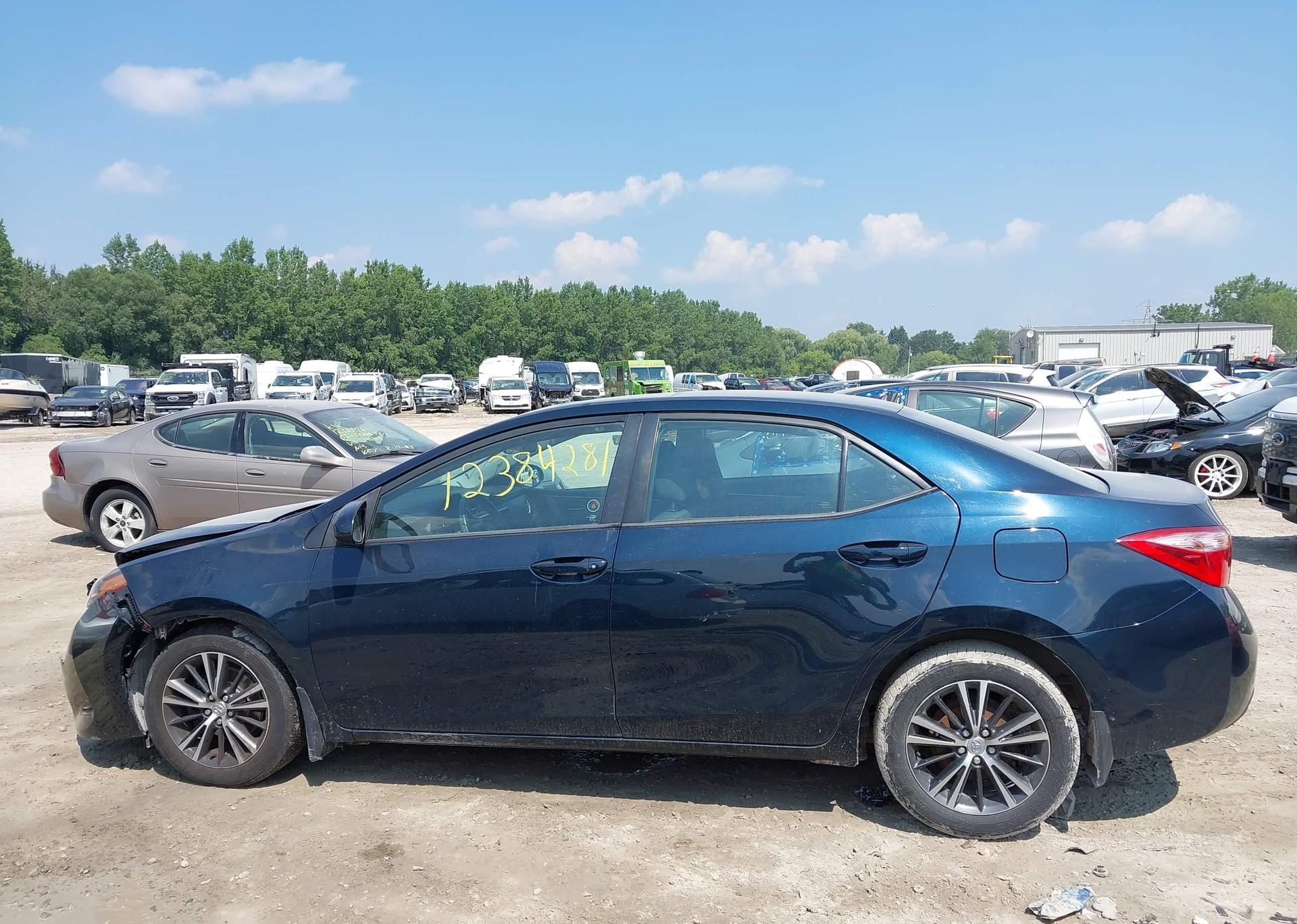 2017 TOYOTA COROLLA LE