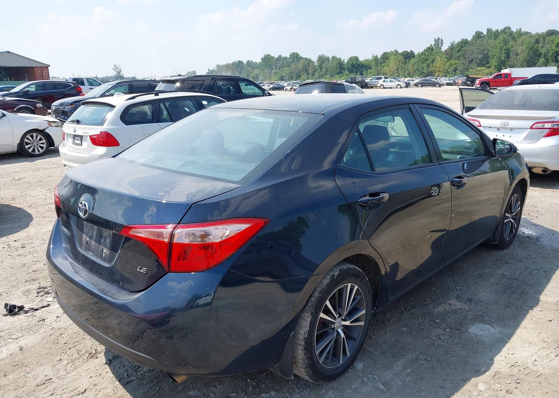 2017 TOYOTA COROLLA LE
