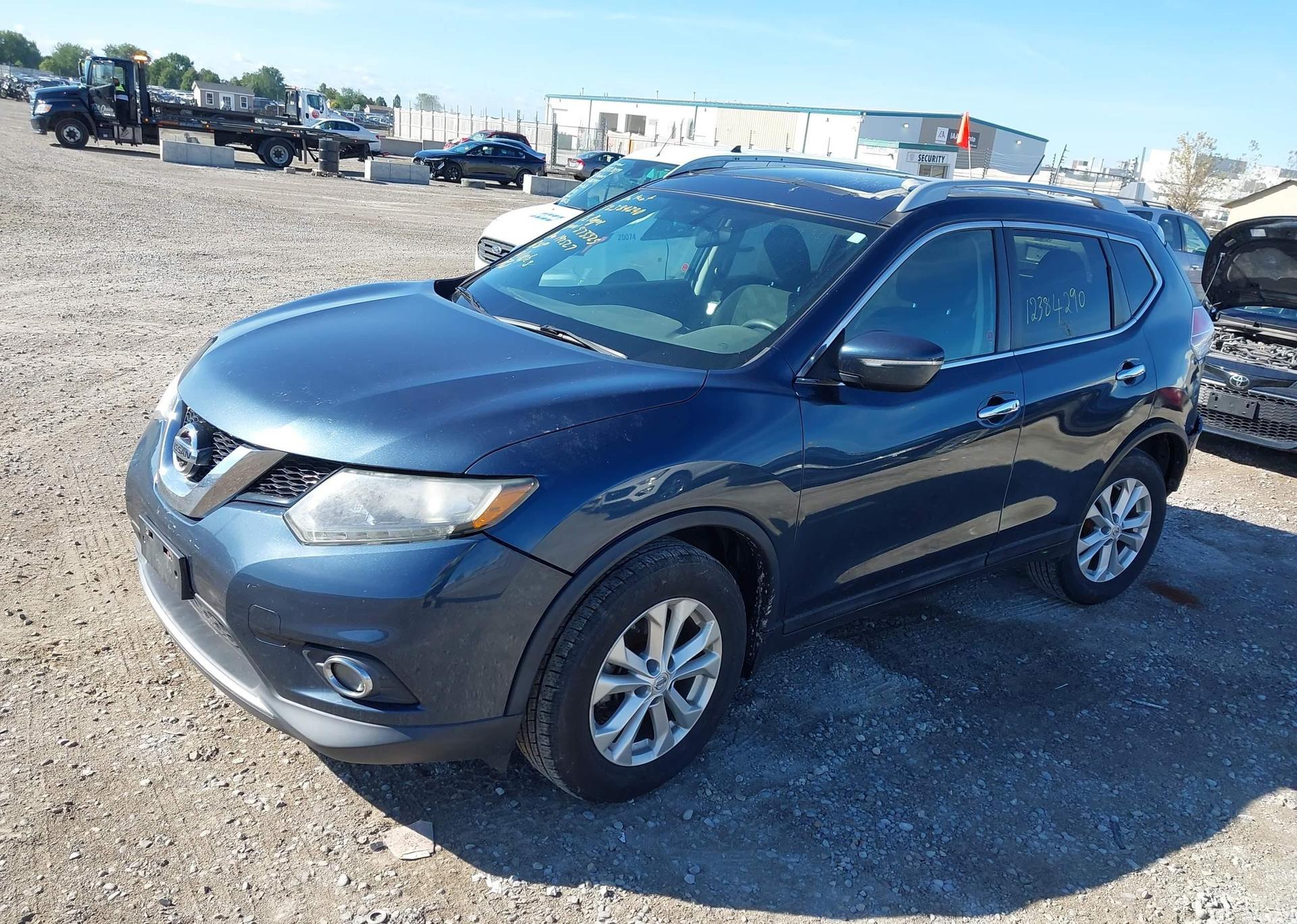 2015 NISSAN ROGUE