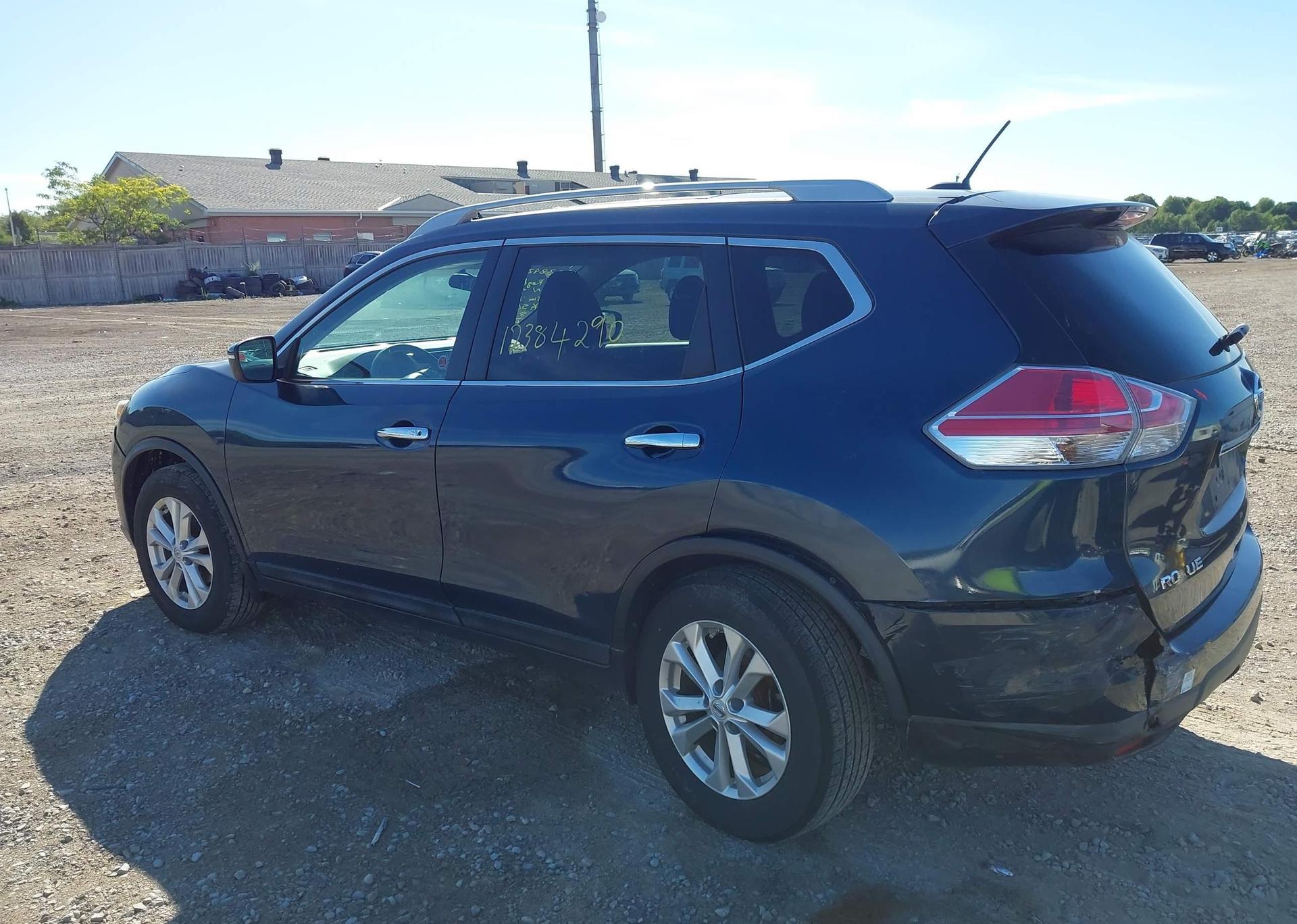 2015 NISSAN ROGUE