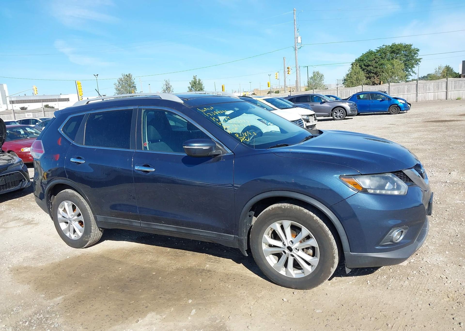 2015 NISSAN ROGUE