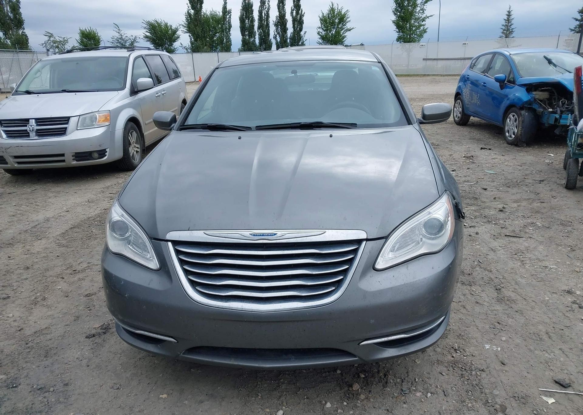 2012 CHRYSLER 200 LX