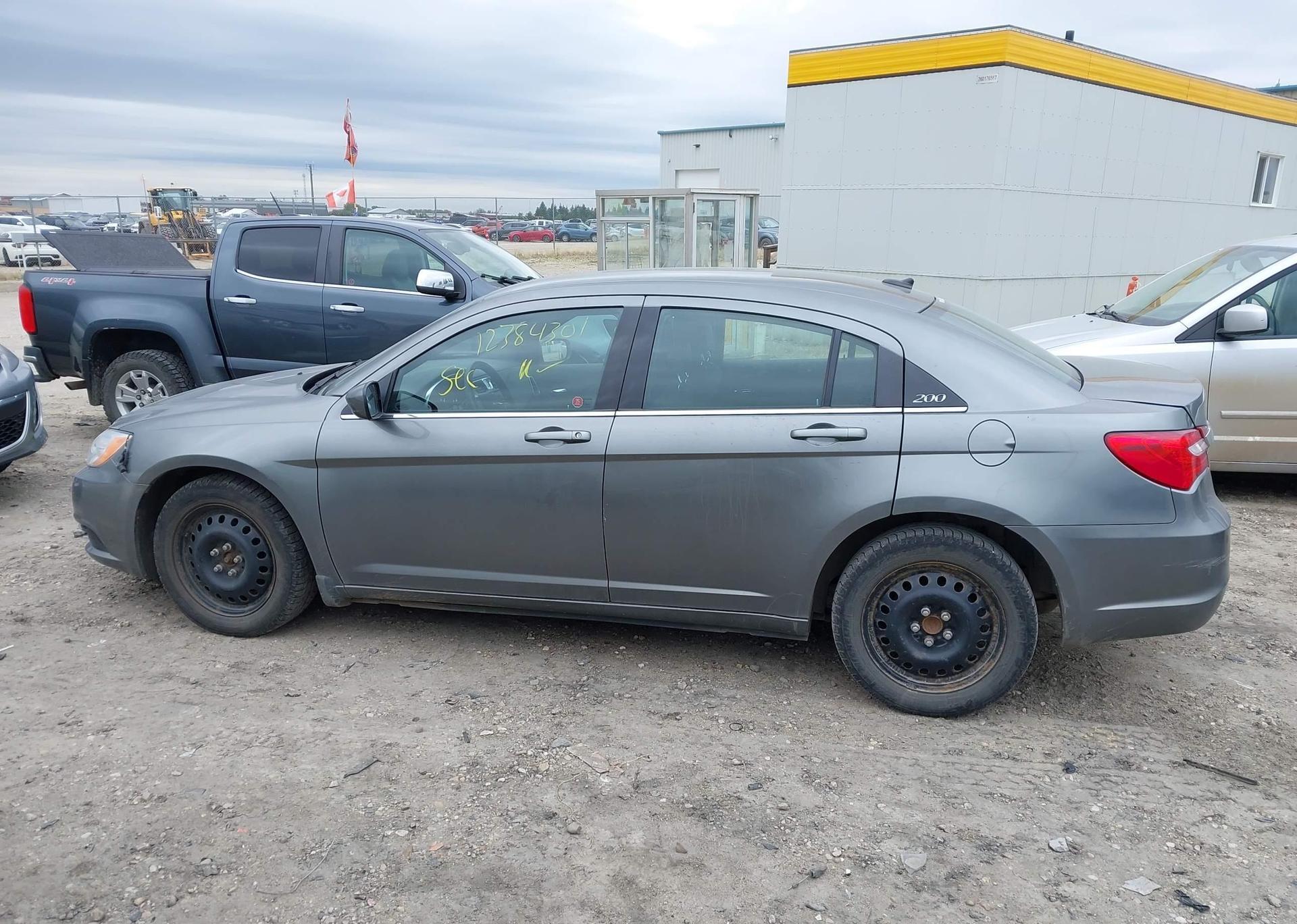 2012 CHRYSLER 200 LX