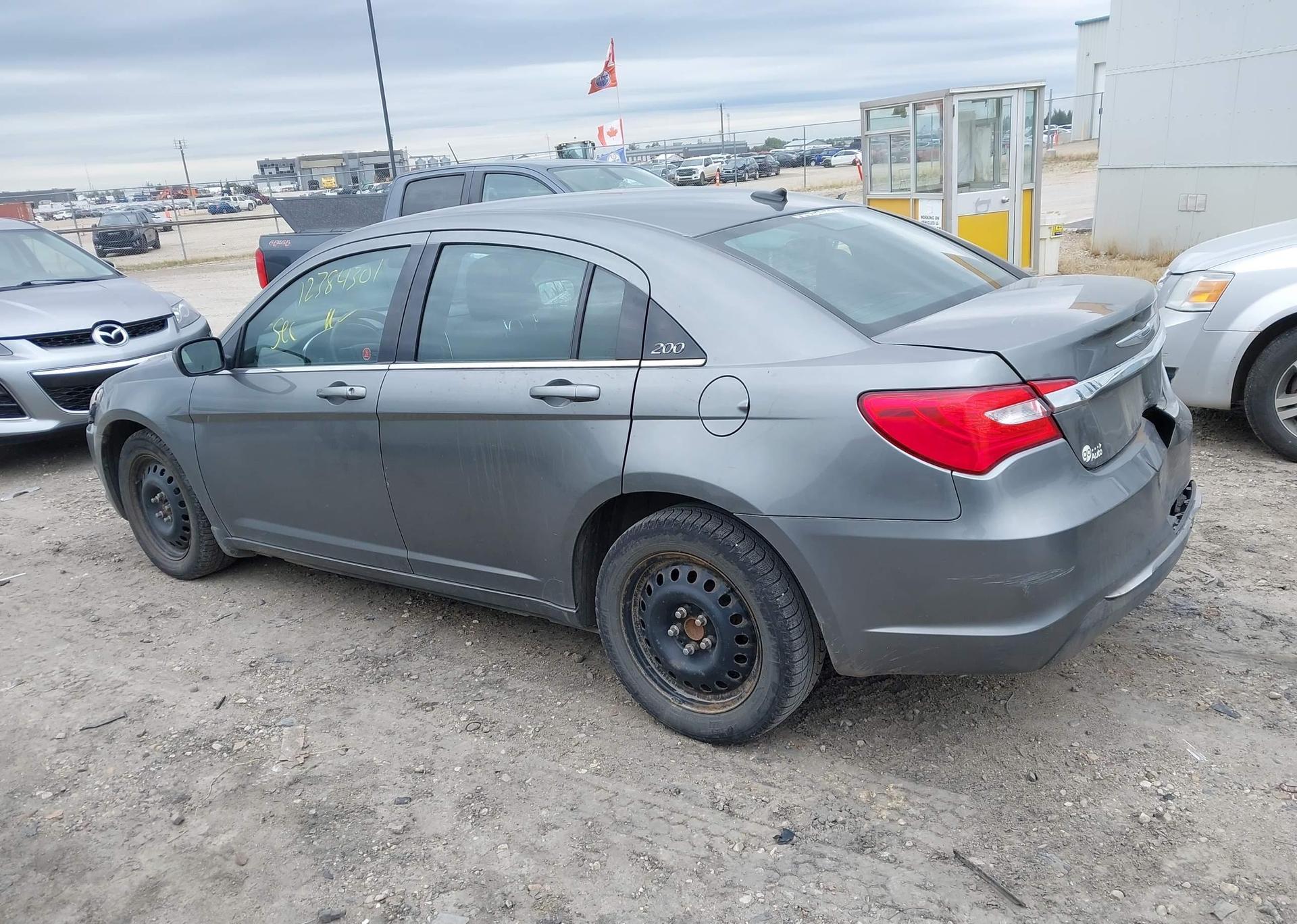 2012 CHRYSLER 200 LX