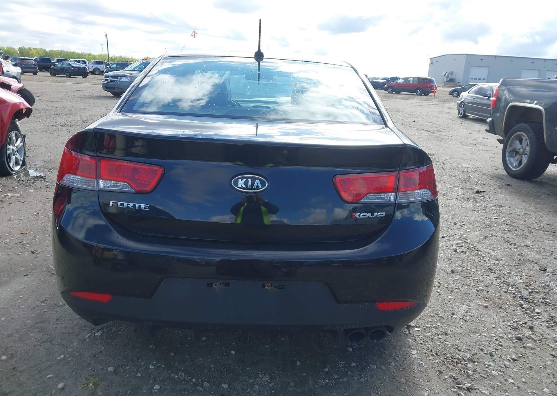2010 KIA FORTE SX