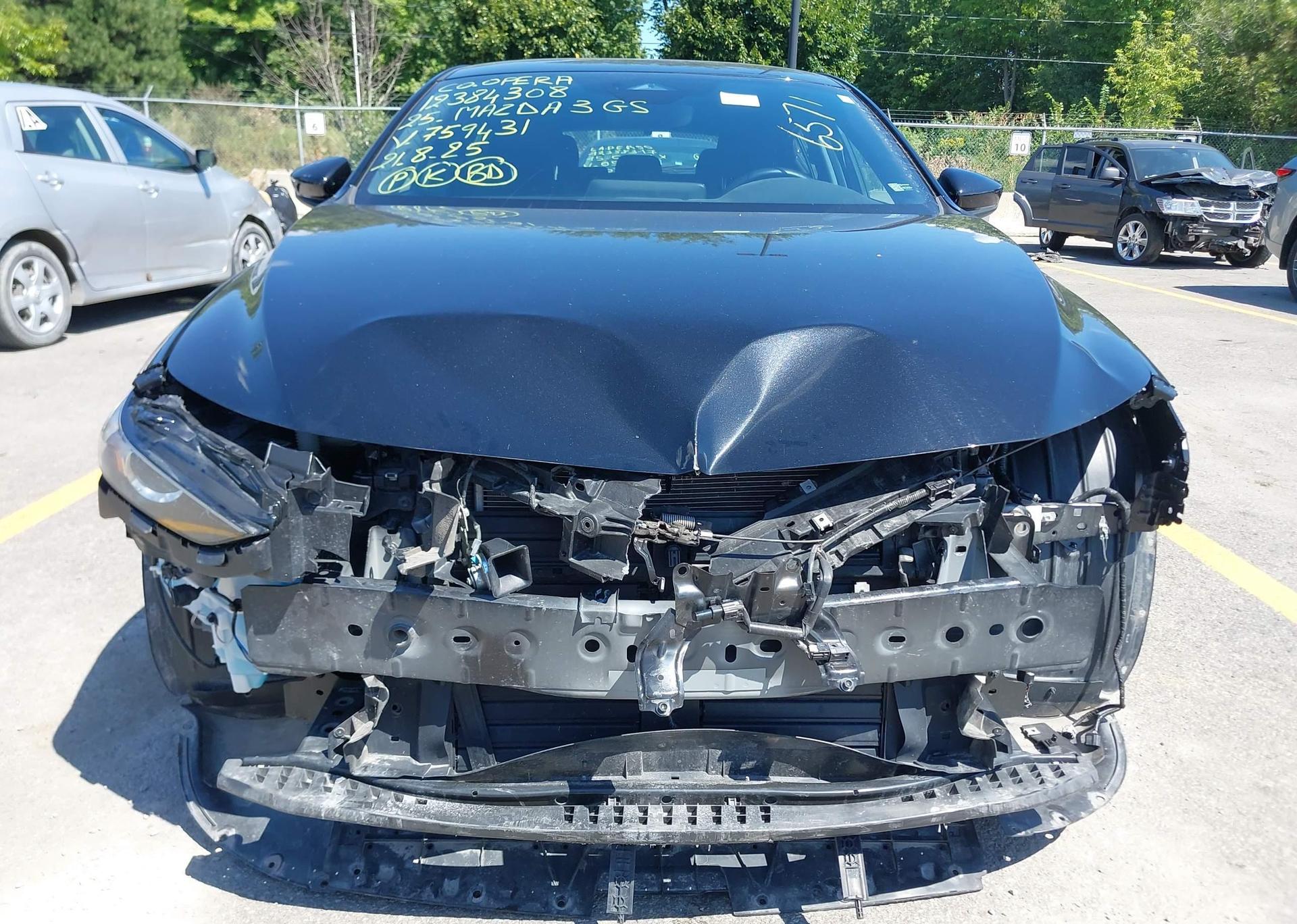2025 MAZDA MAZDA3 GS