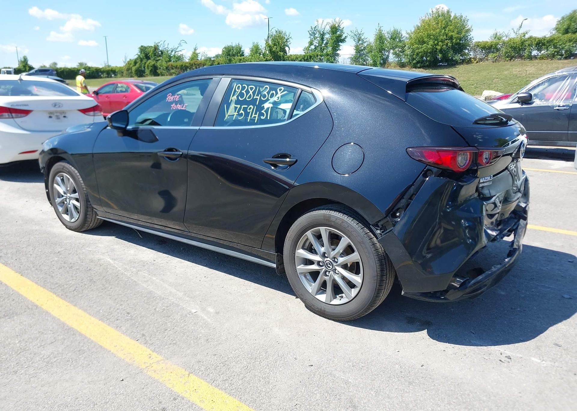 2025 MAZDA MAZDA3 GS