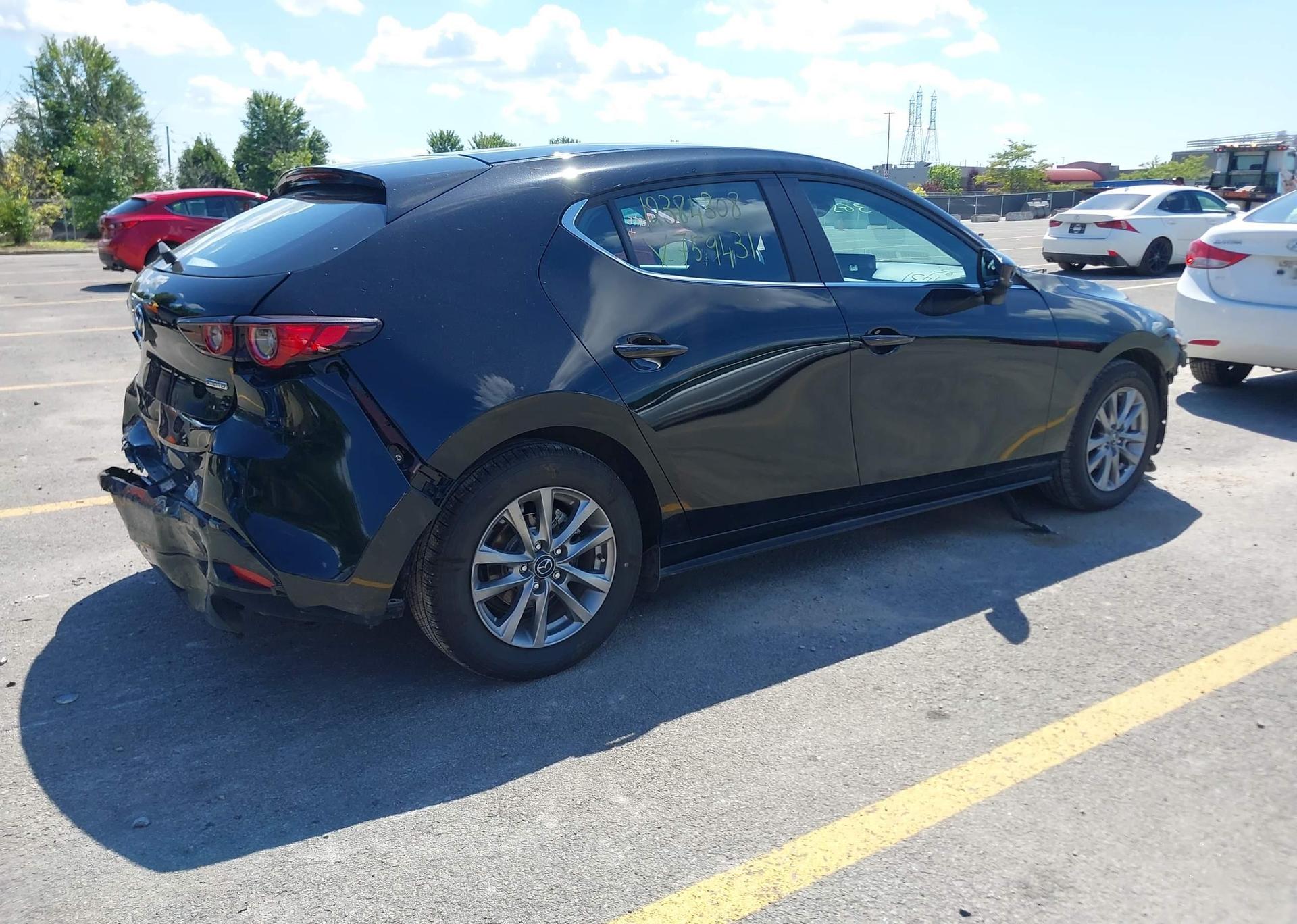 2025 MAZDA MAZDA3 GS