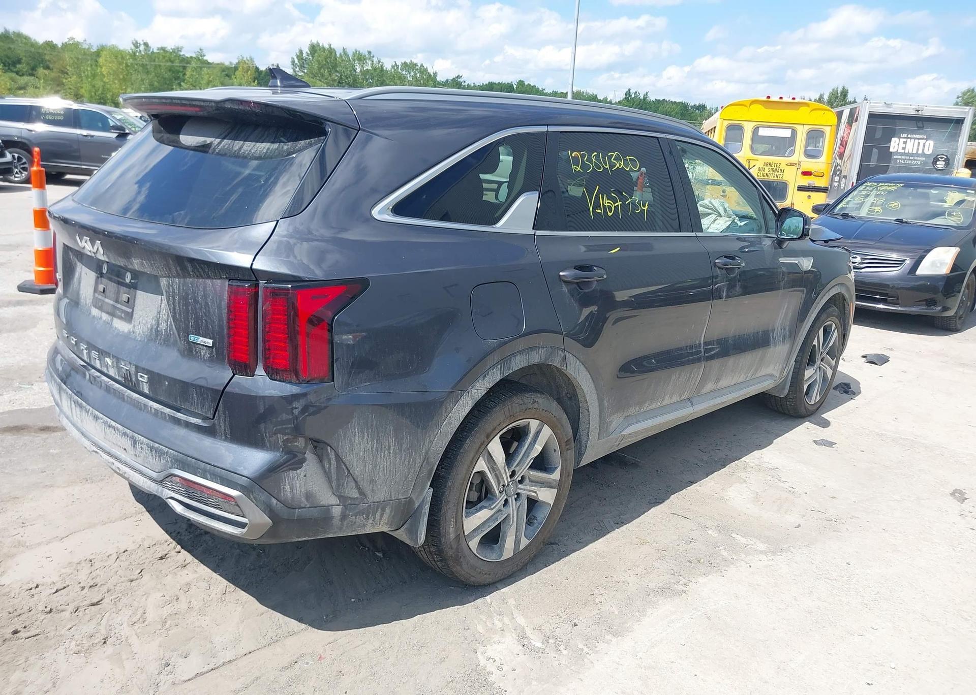 2022 KIA SORENTO PLUG-IN HYBRID EX