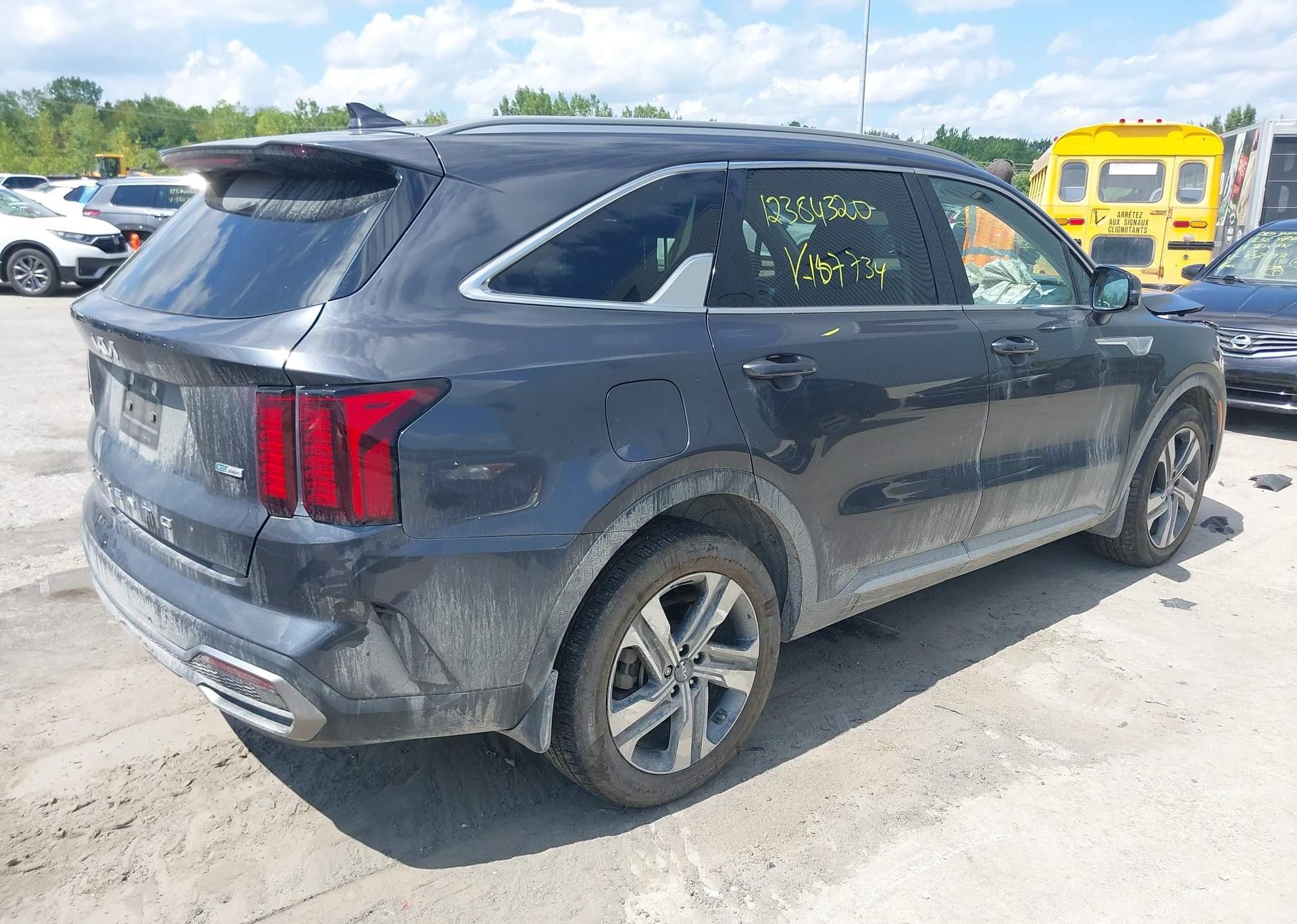 2022 KIA SORENTO PLUG-IN HYBRID EX