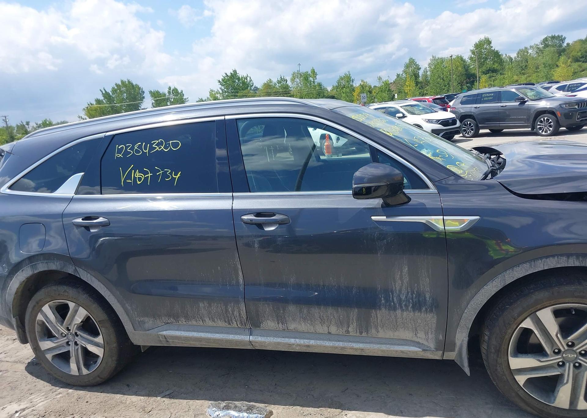 2022 KIA SORENTO PLUG-IN HYBRID EX