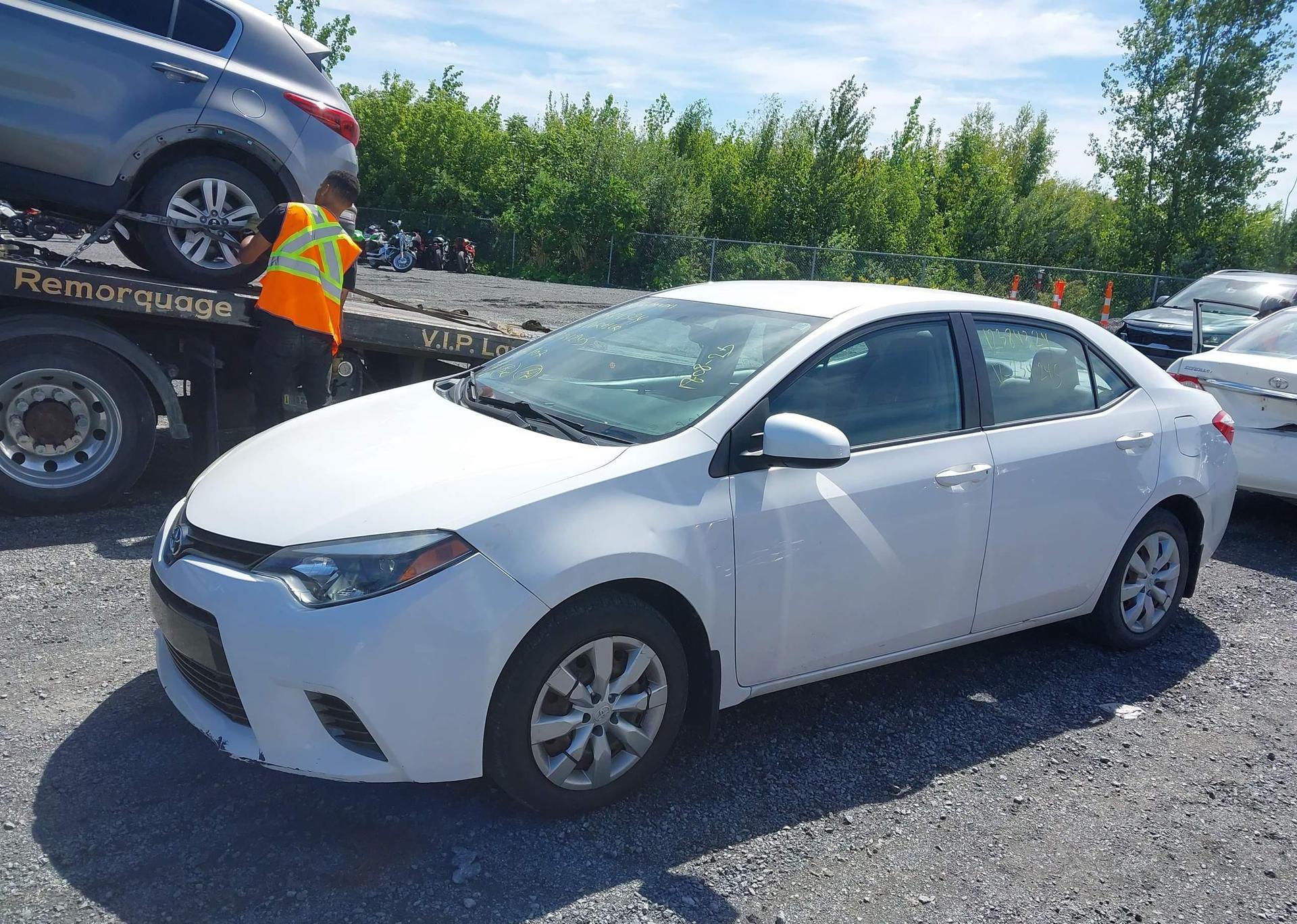 2015 TOYOTA COROLLA LE