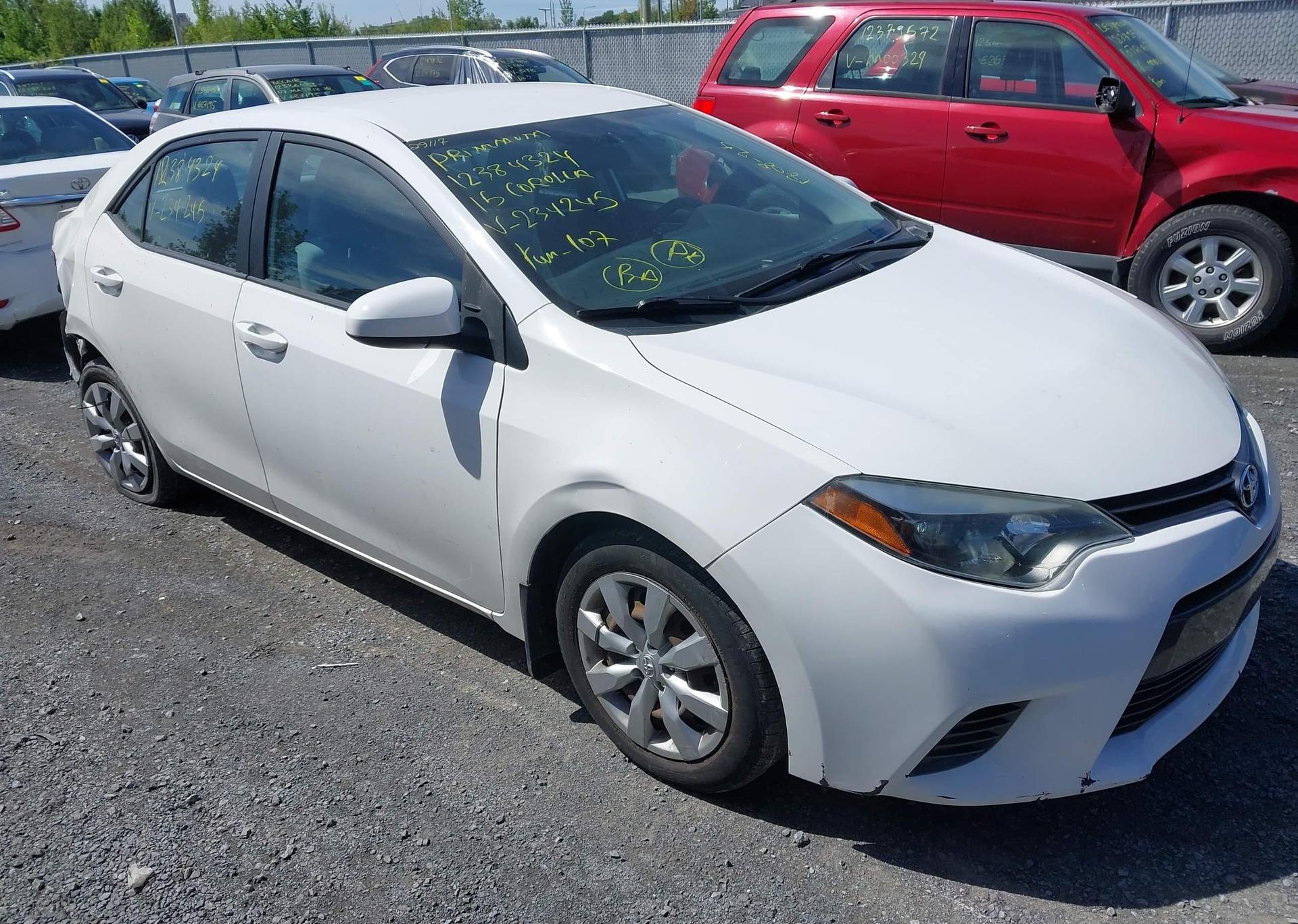 2015 TOYOTA COROLLA LE