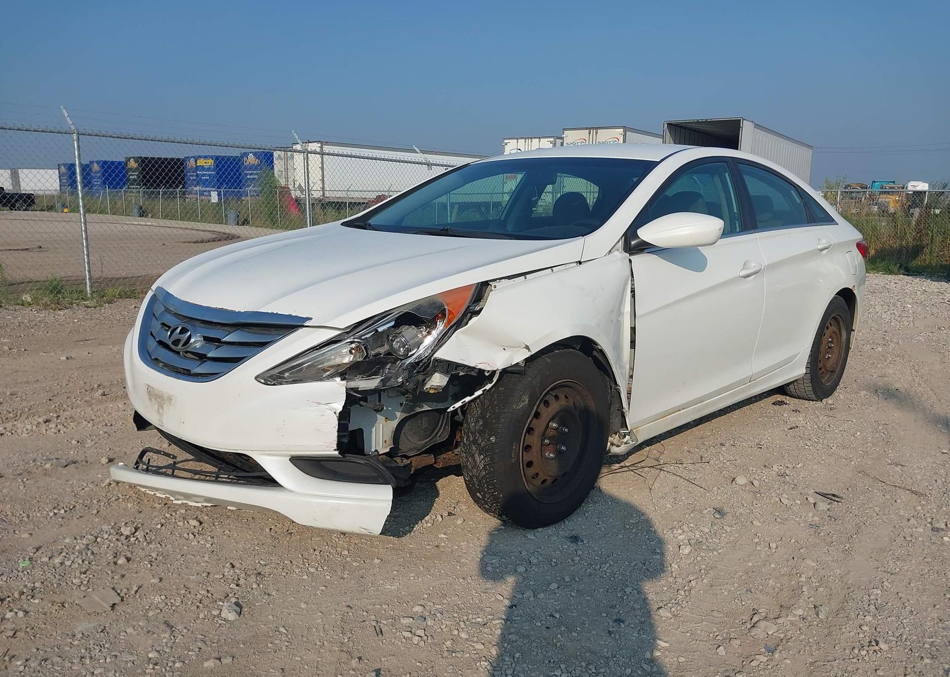 2011 HYUNDAI SONATA GLS
