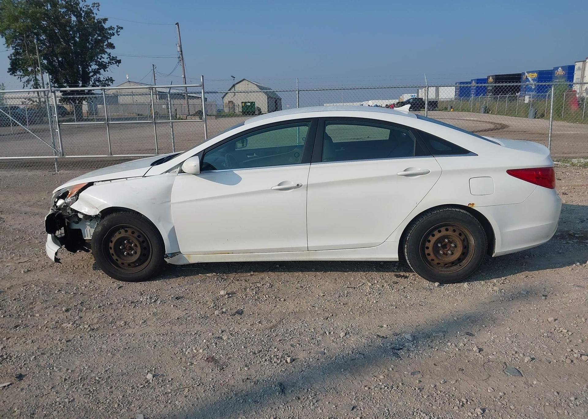2011 HYUNDAI SONATA GLS
