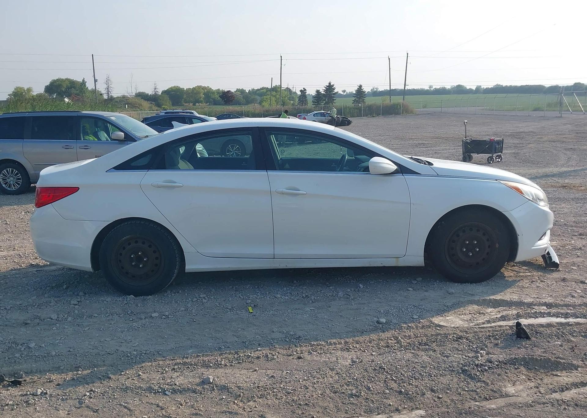 2011 HYUNDAI SONATA GLS