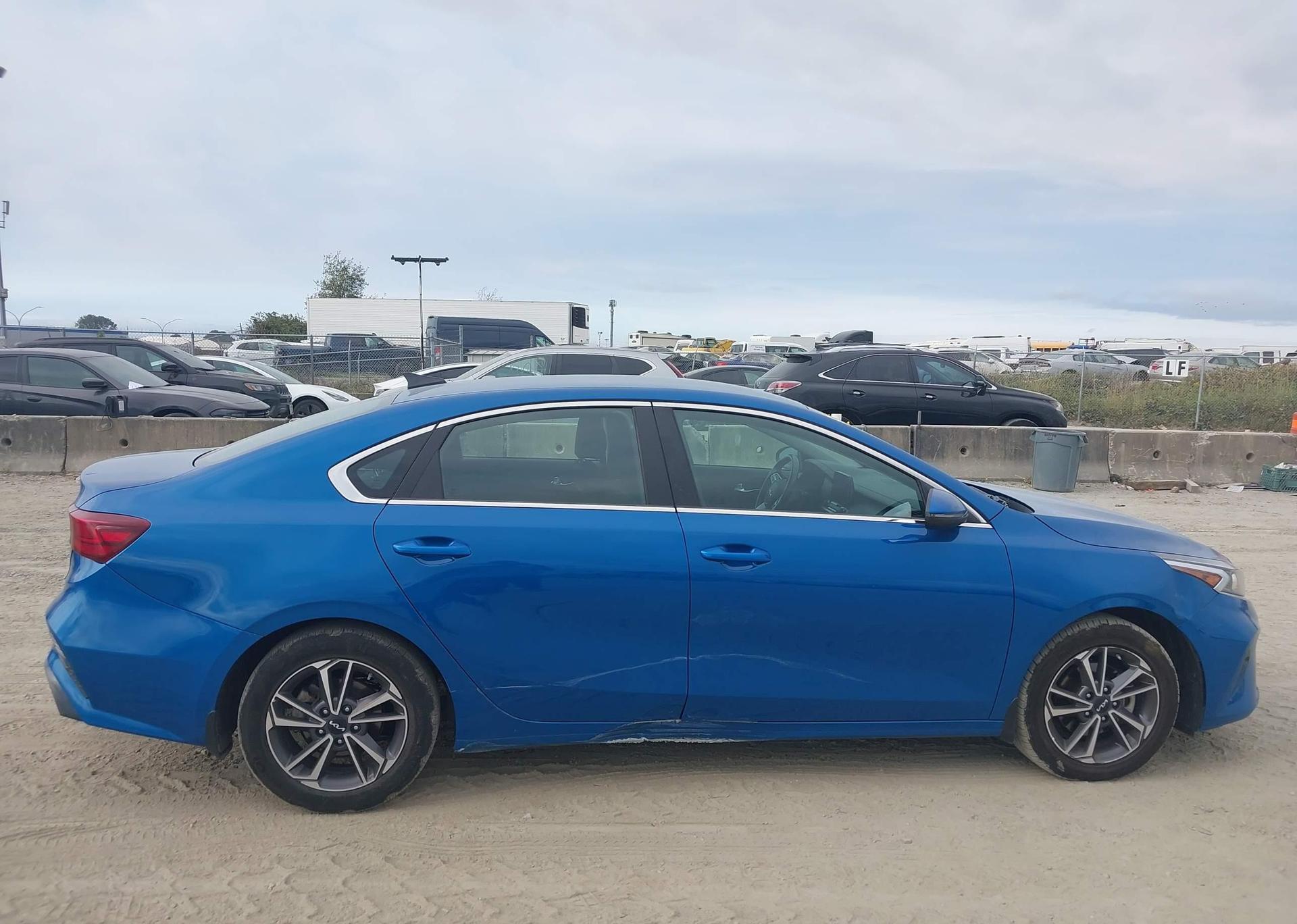 2022 KIA FORTE GT LINE