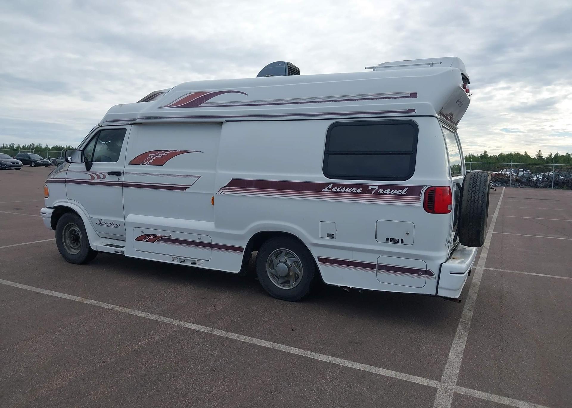 1997 DODGE RAM VAN B3500
