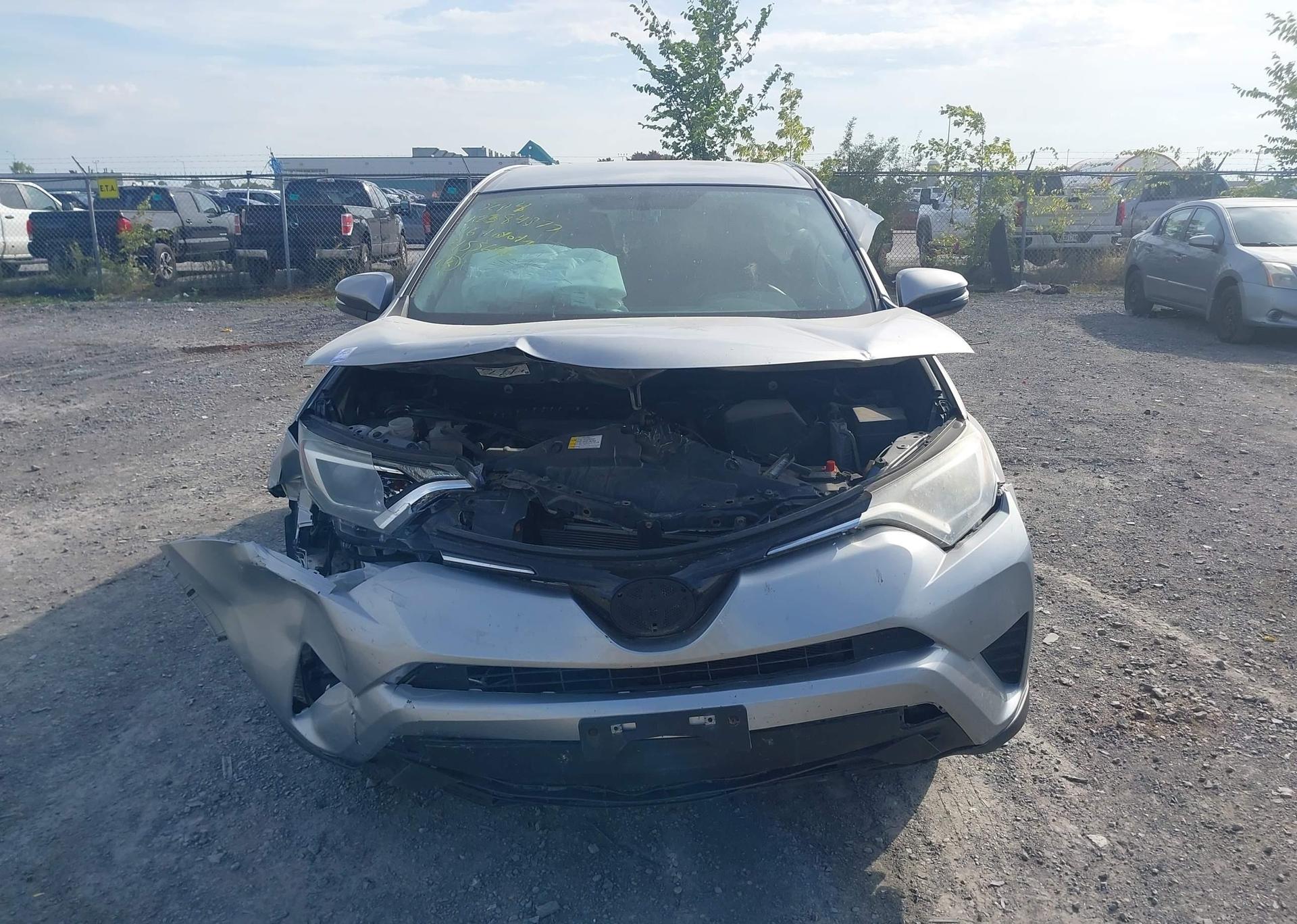 2016 TOYOTA RAV4 LE