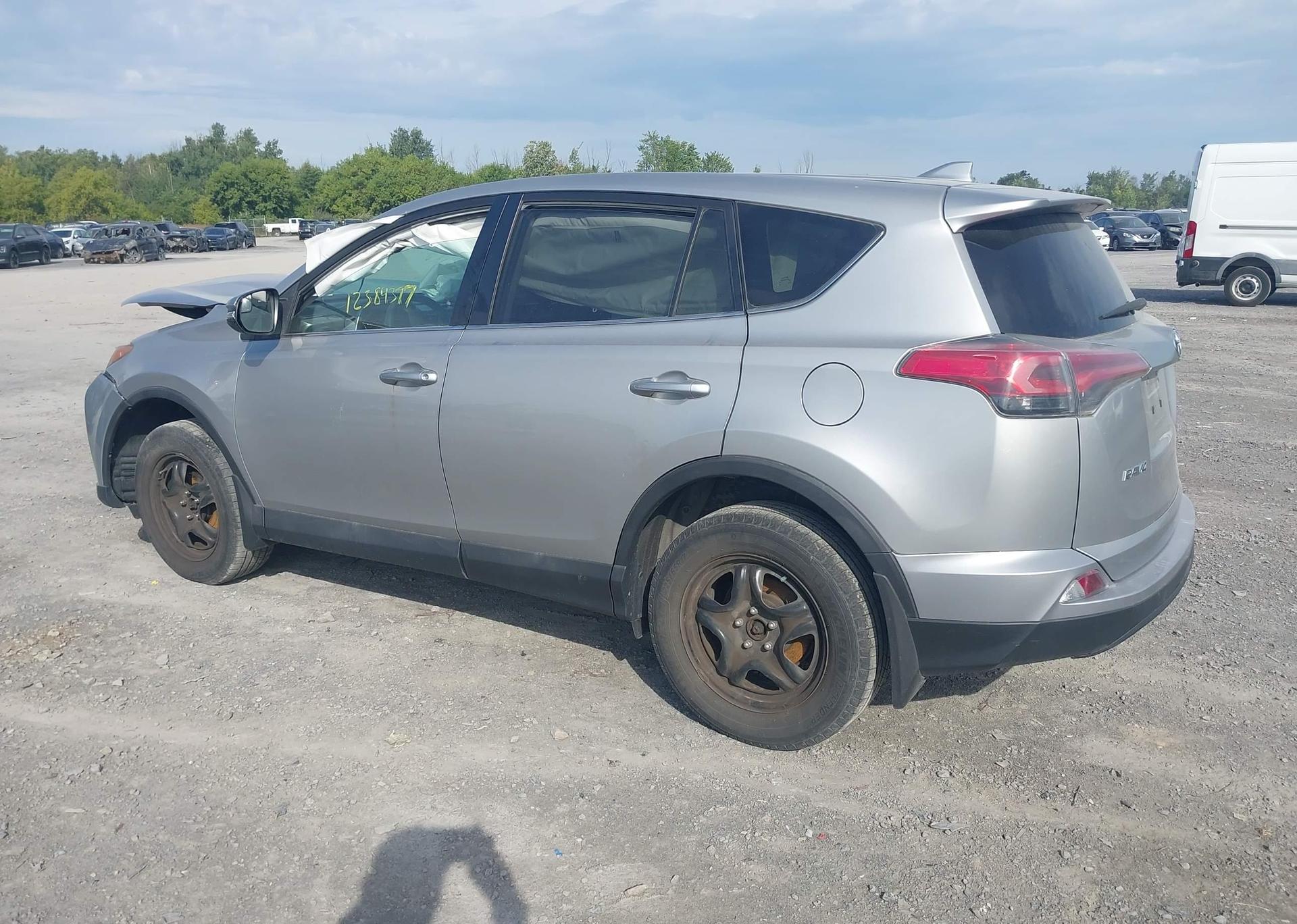 2016 TOYOTA RAV4 LE