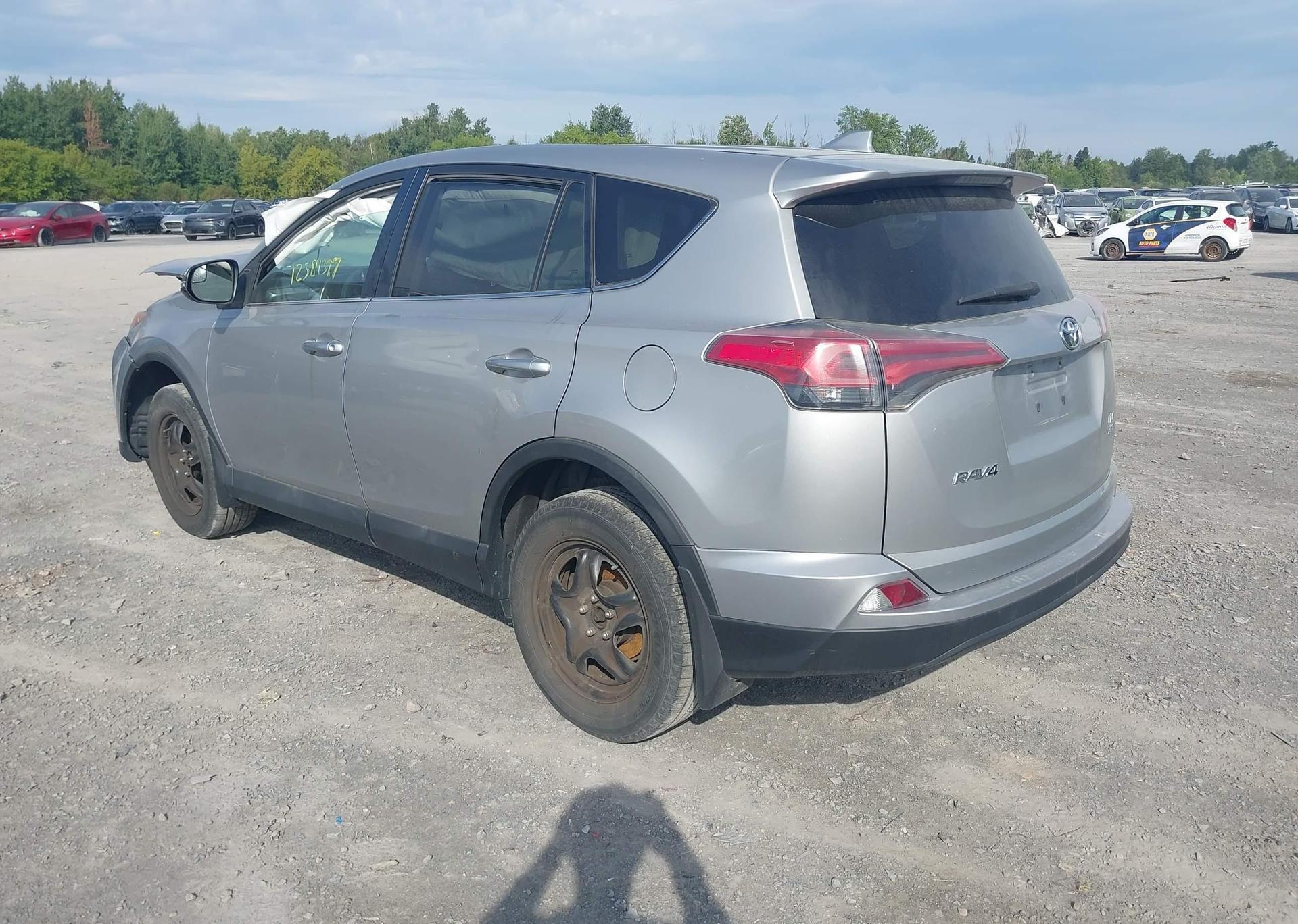 2016 TOYOTA RAV4 LE