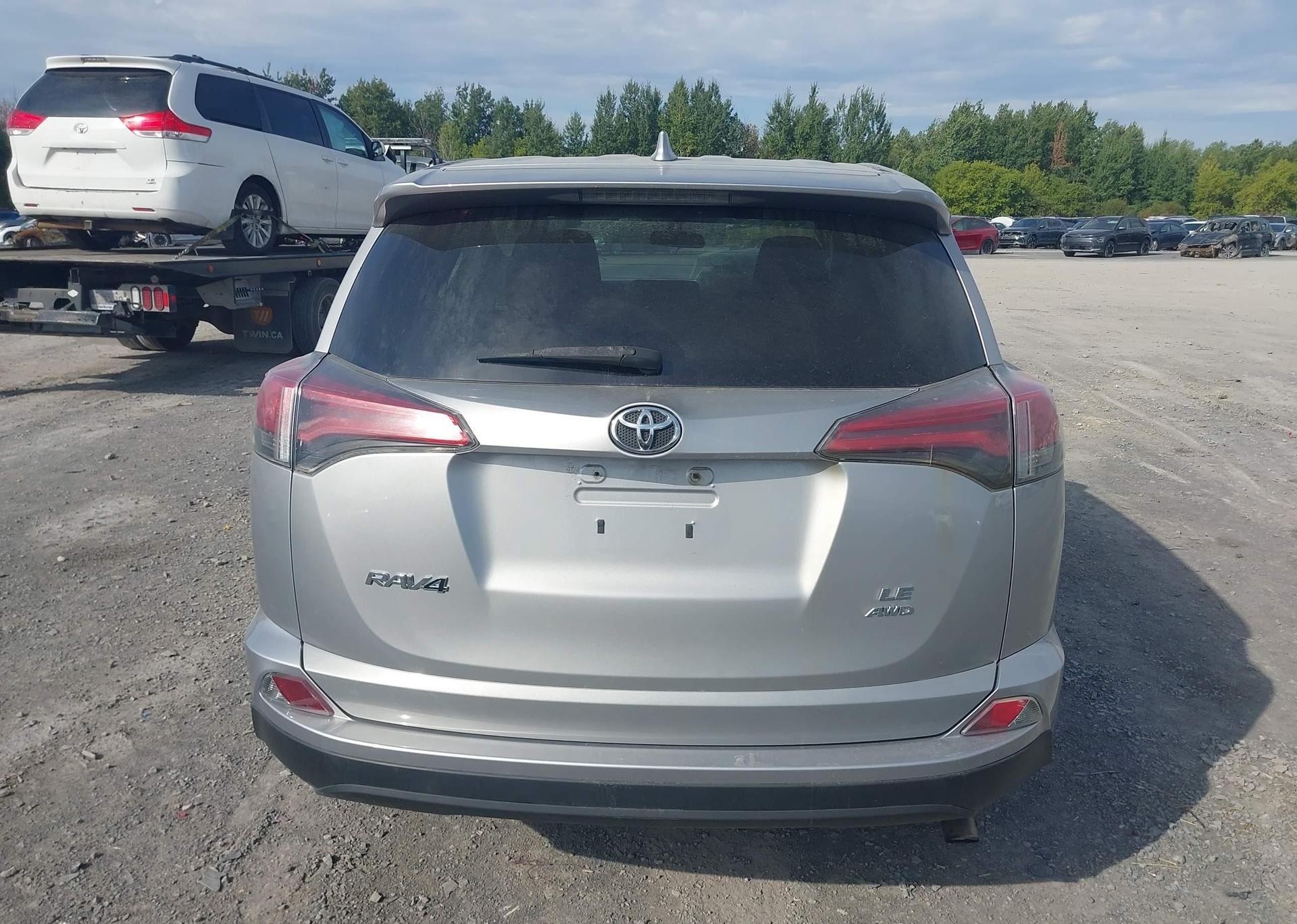 2016 TOYOTA RAV4 LE