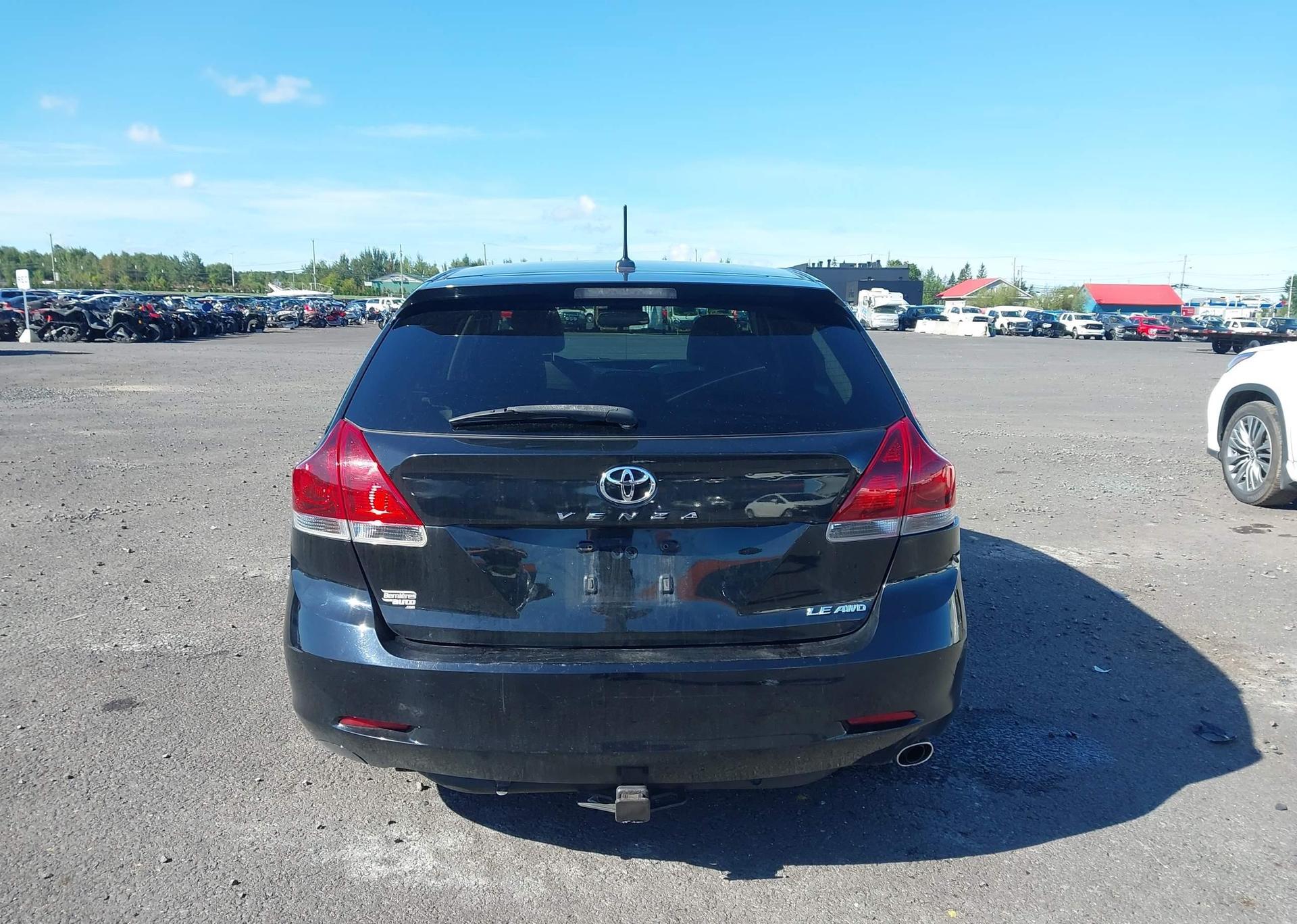 2014 TOYOTA VENZA LE