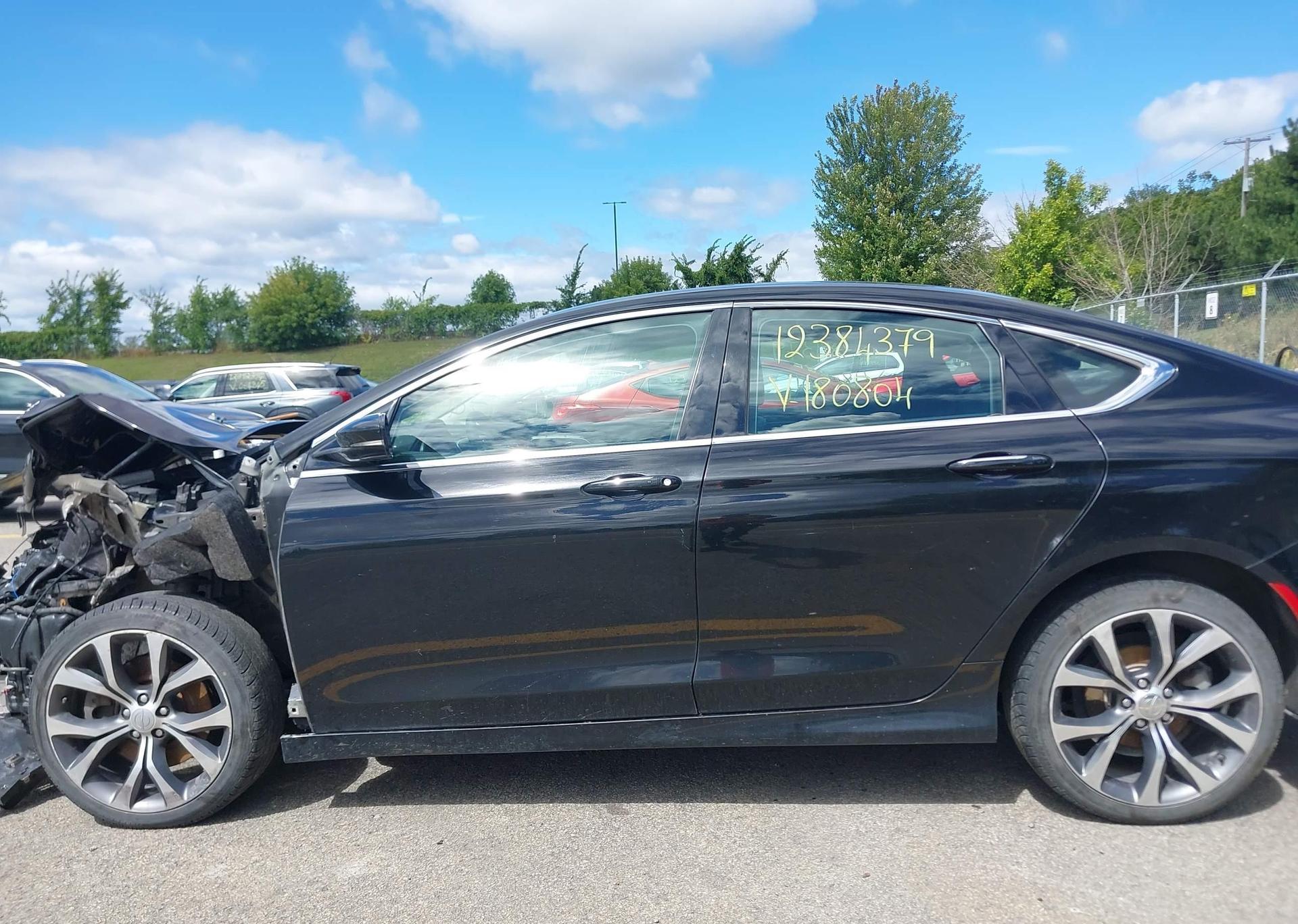 2016 CHRYSLER 200 C