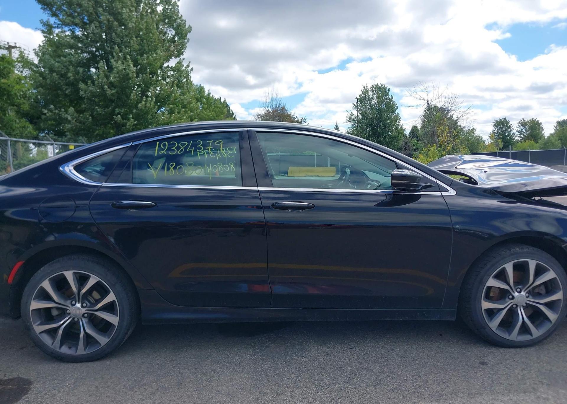 2016 CHRYSLER 200 C