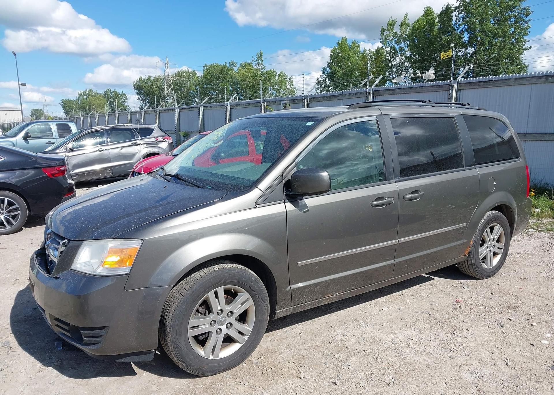 2010 DODGE GRAND CARAVAN SE