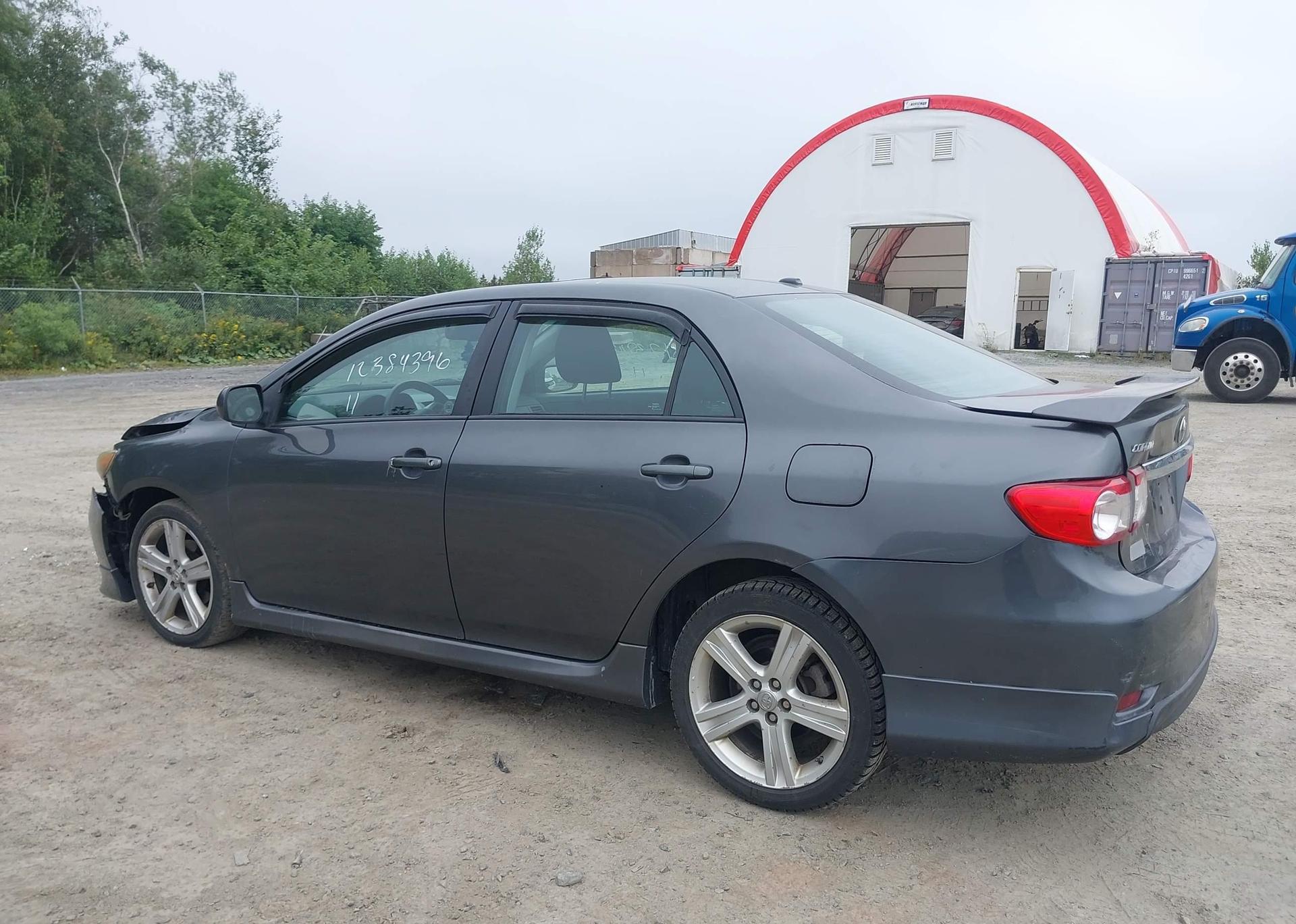 2011 TOYOTA COROLLA XRS