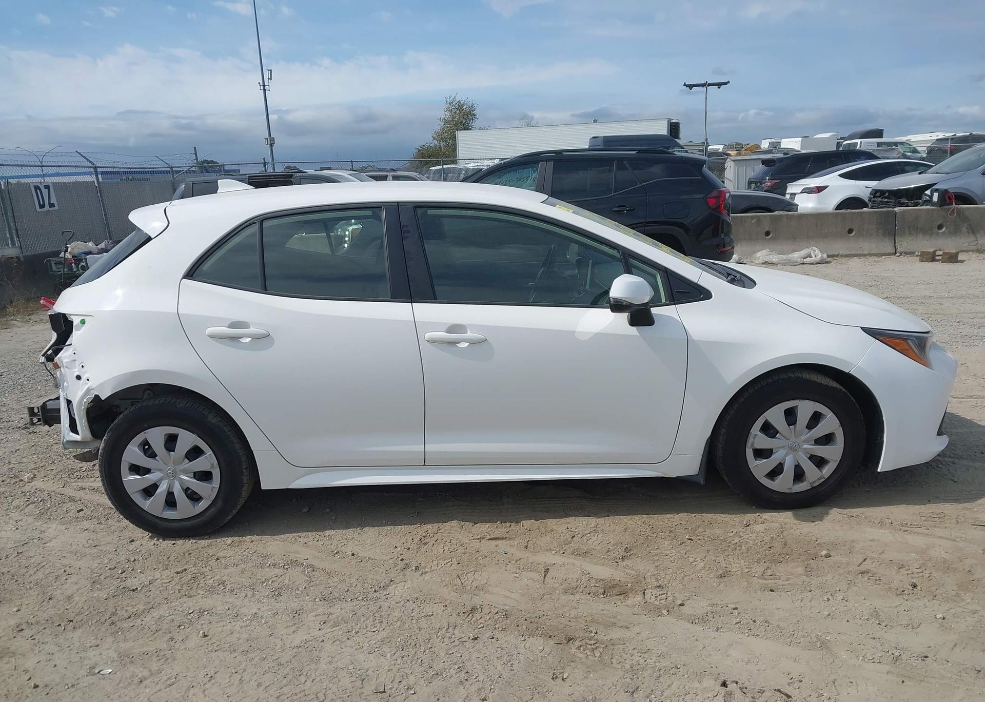 2022 TOYOTA COROLLA SE