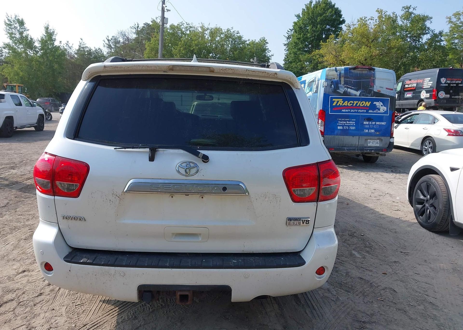 2010 TOYOTA SEQUOIA PLATINUM