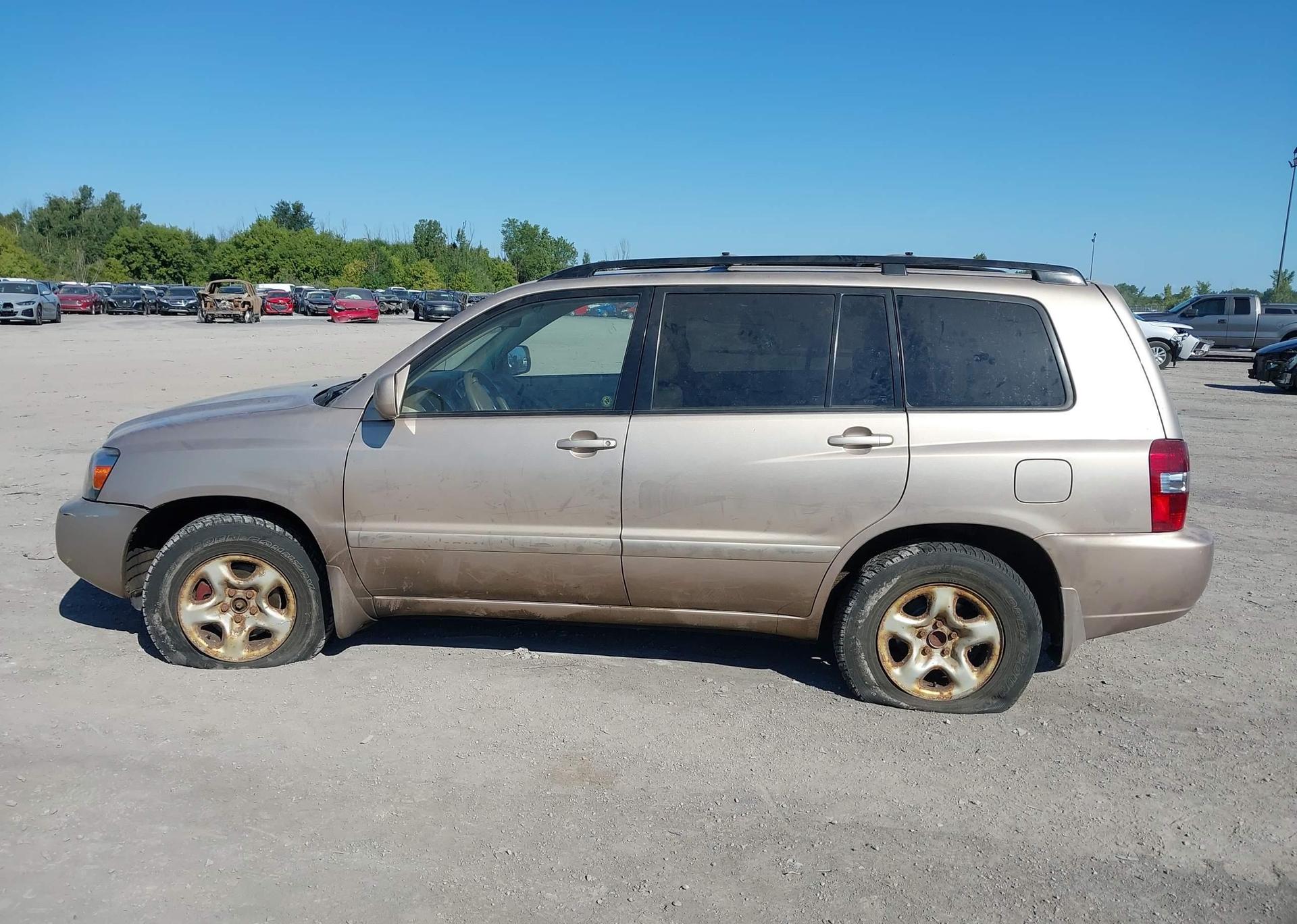 2005 TOYOTA HIGHLANDER