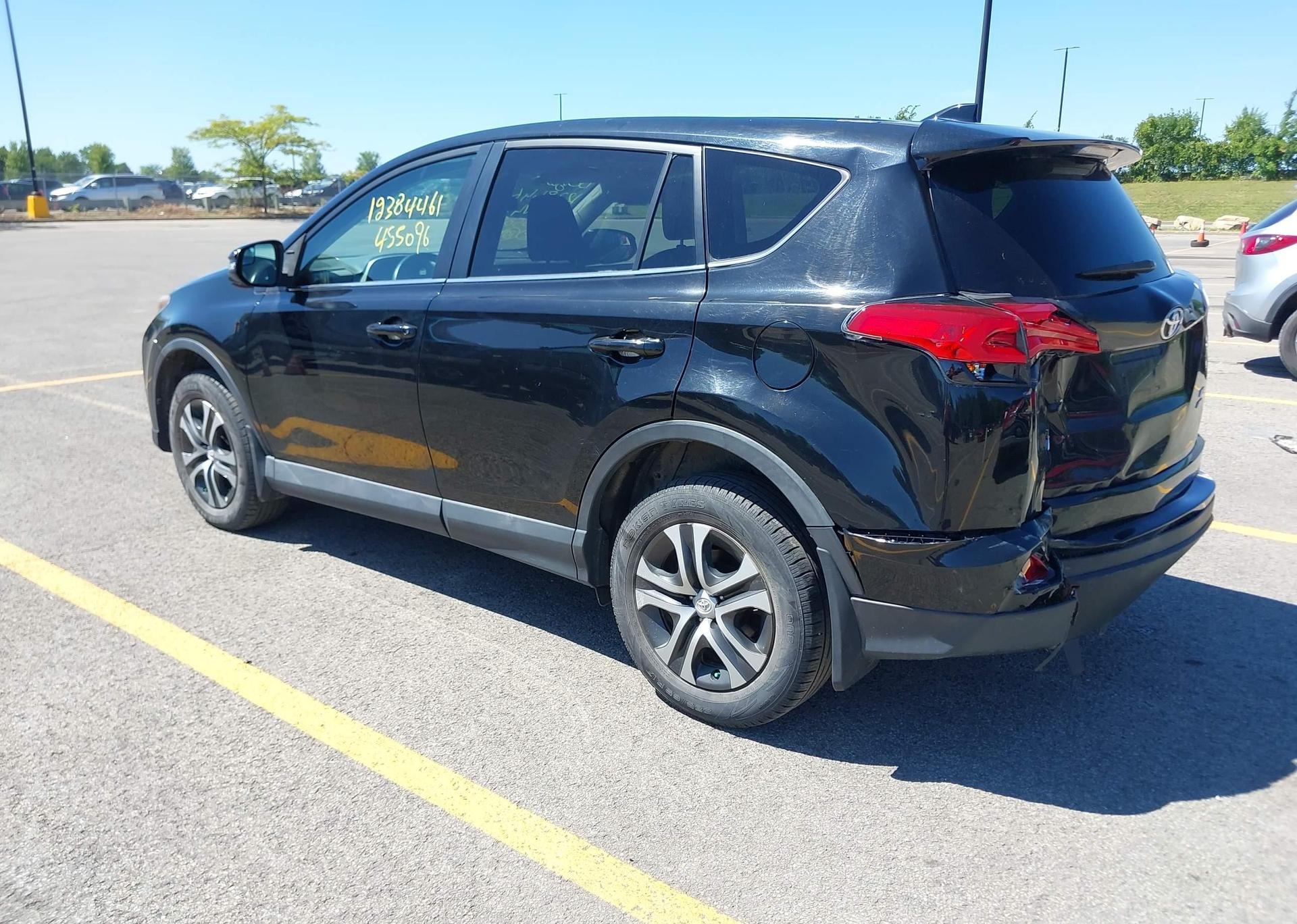2016 TOYOTA RAV4 LE