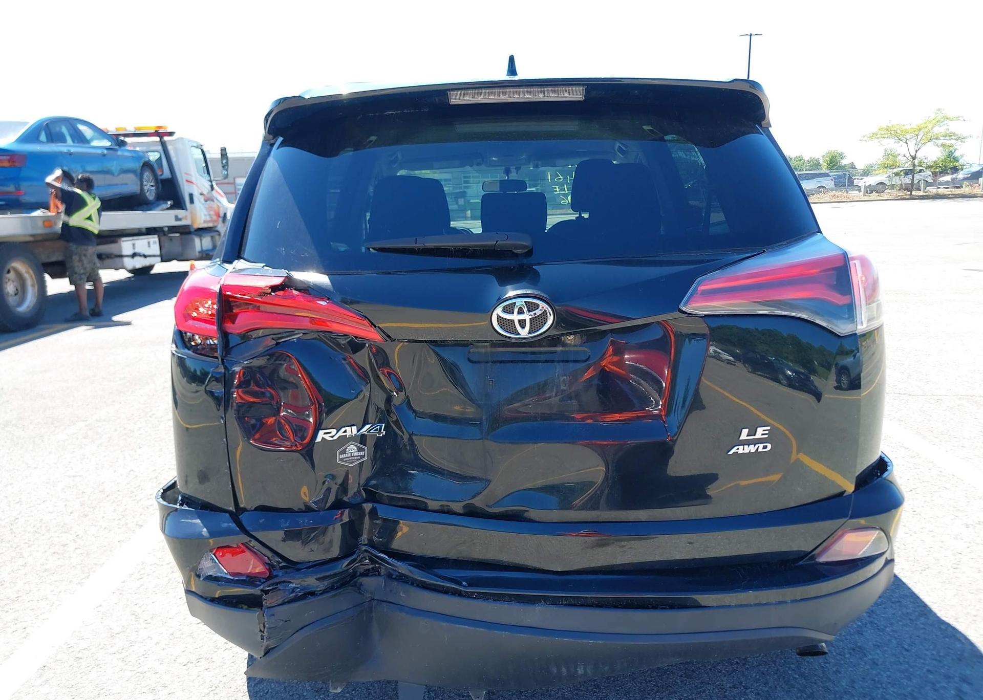 2016 TOYOTA RAV4 LE