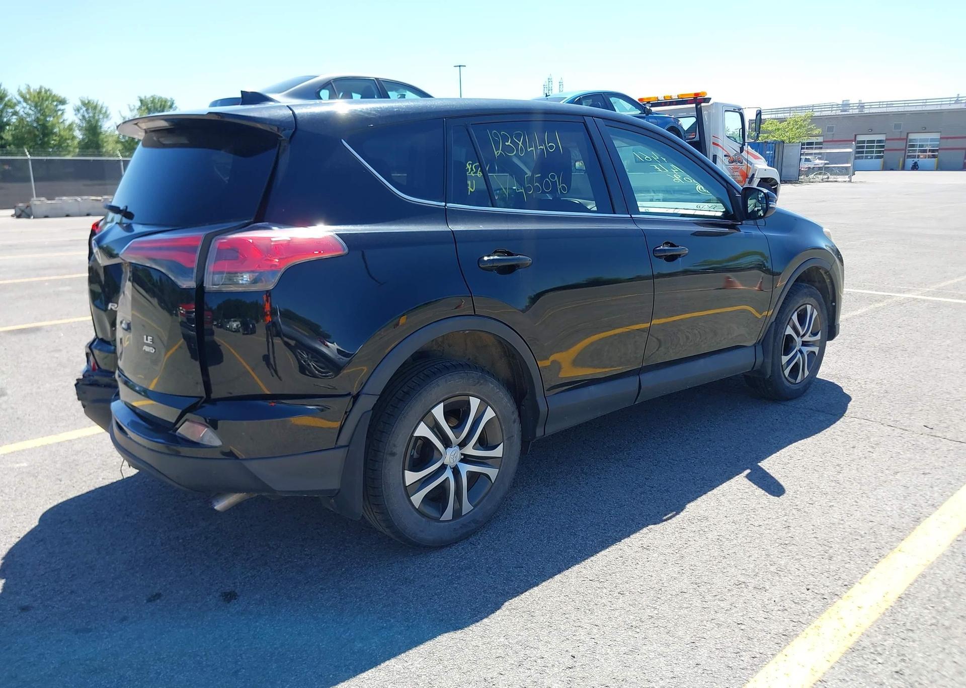 2016 TOYOTA RAV4 LE