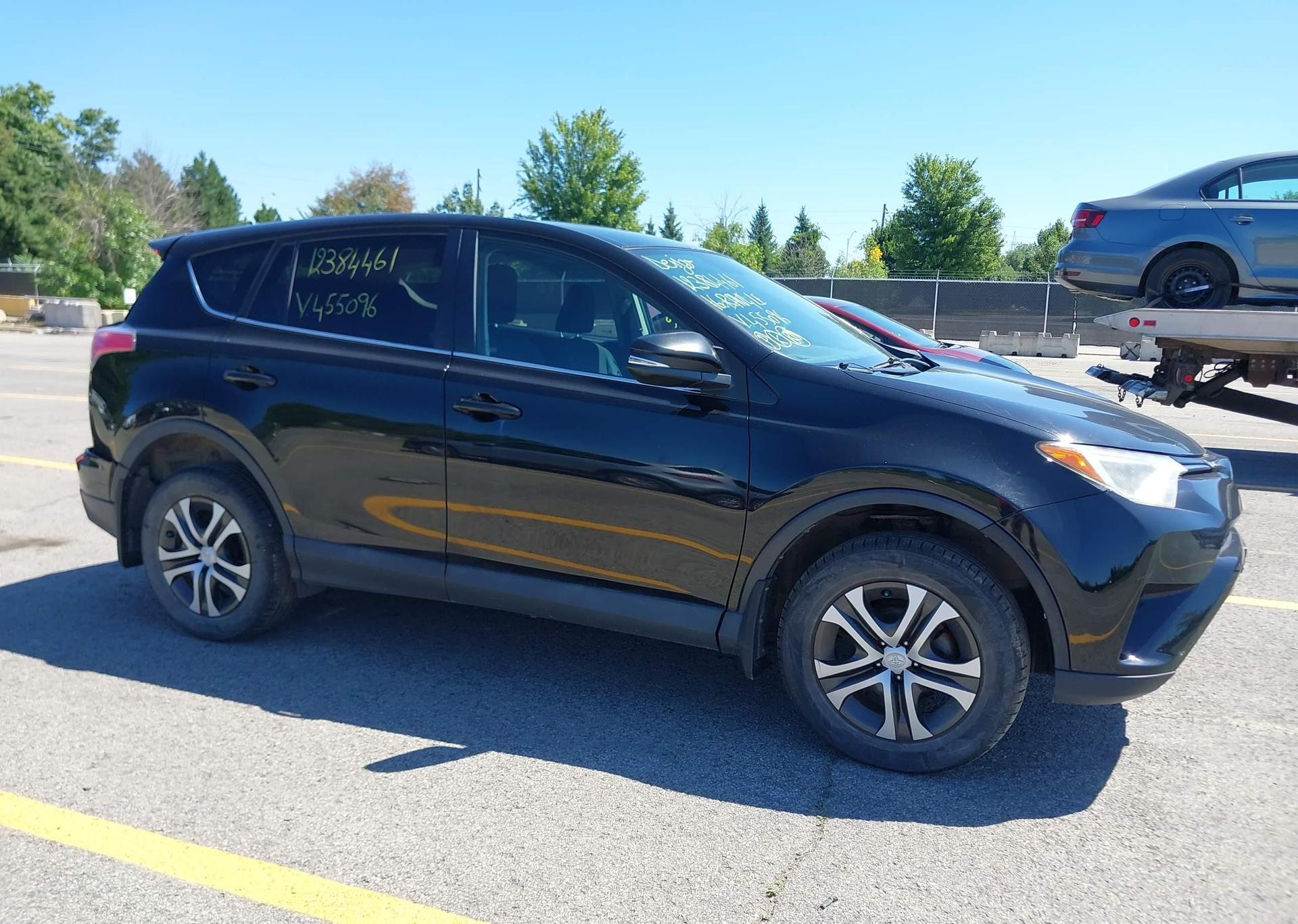 2016 TOYOTA RAV4 LE