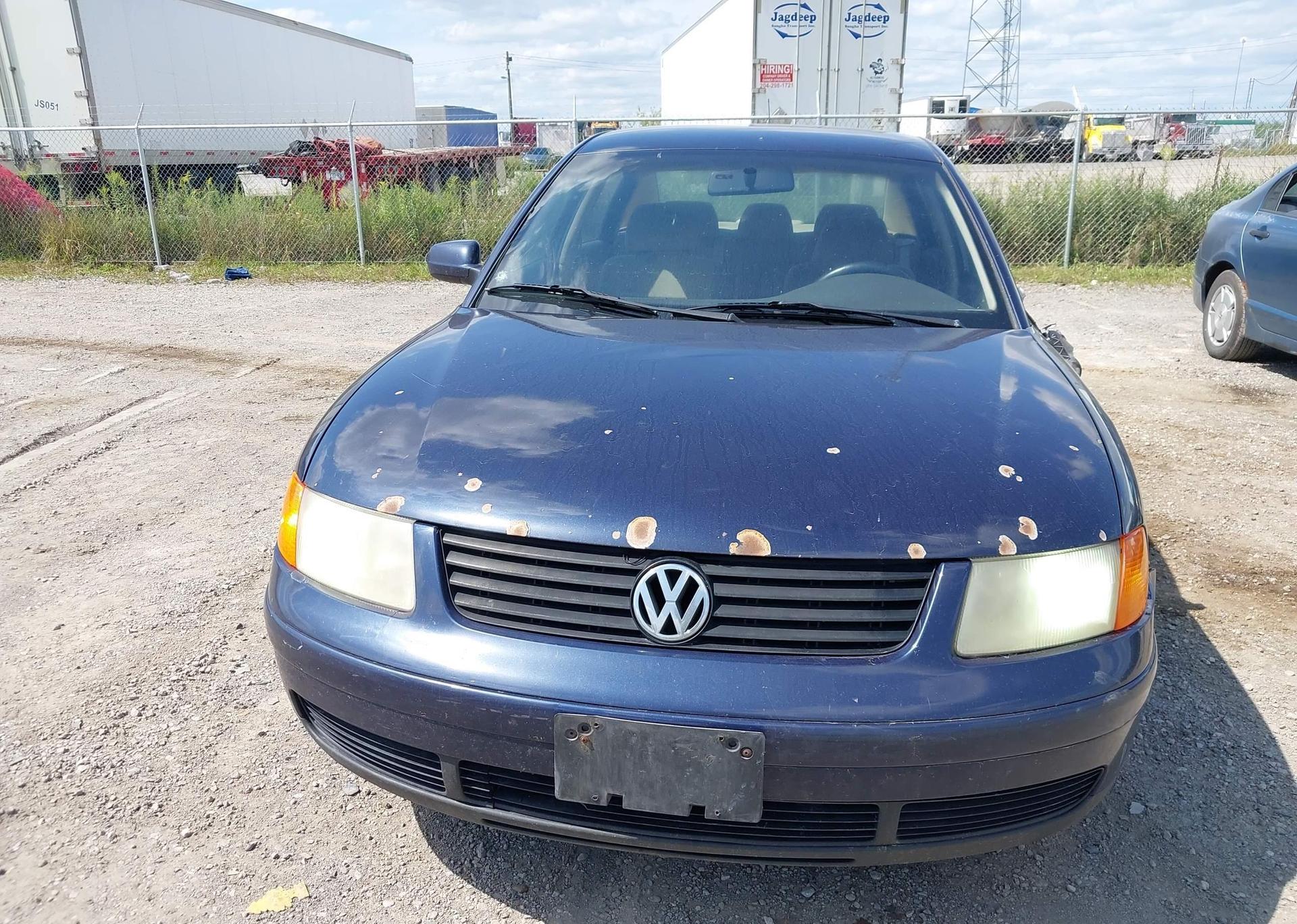 1999 VOLKSWAGEN PASSAT GLS