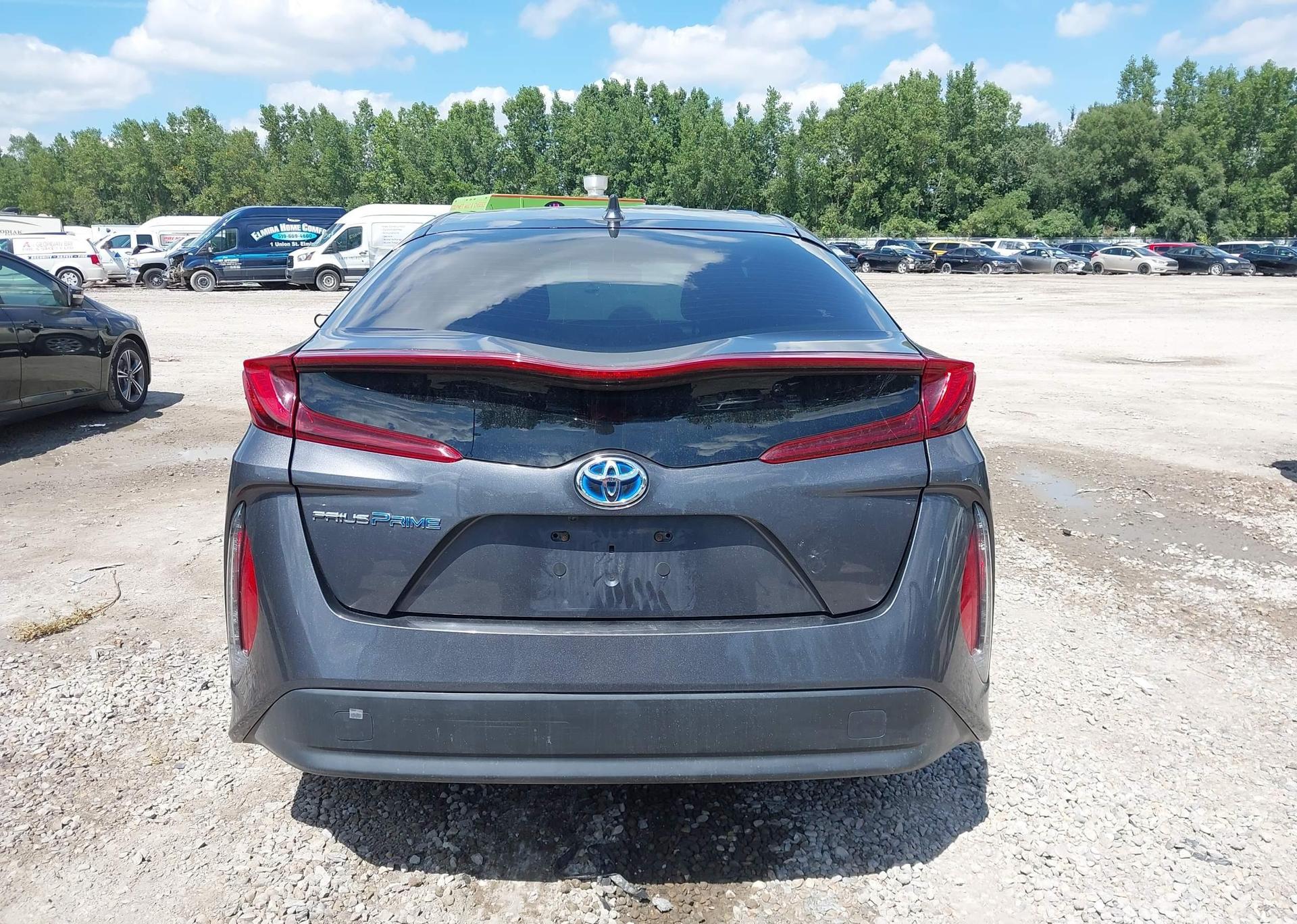2020 TOYOTA PRIUS PRIME LE