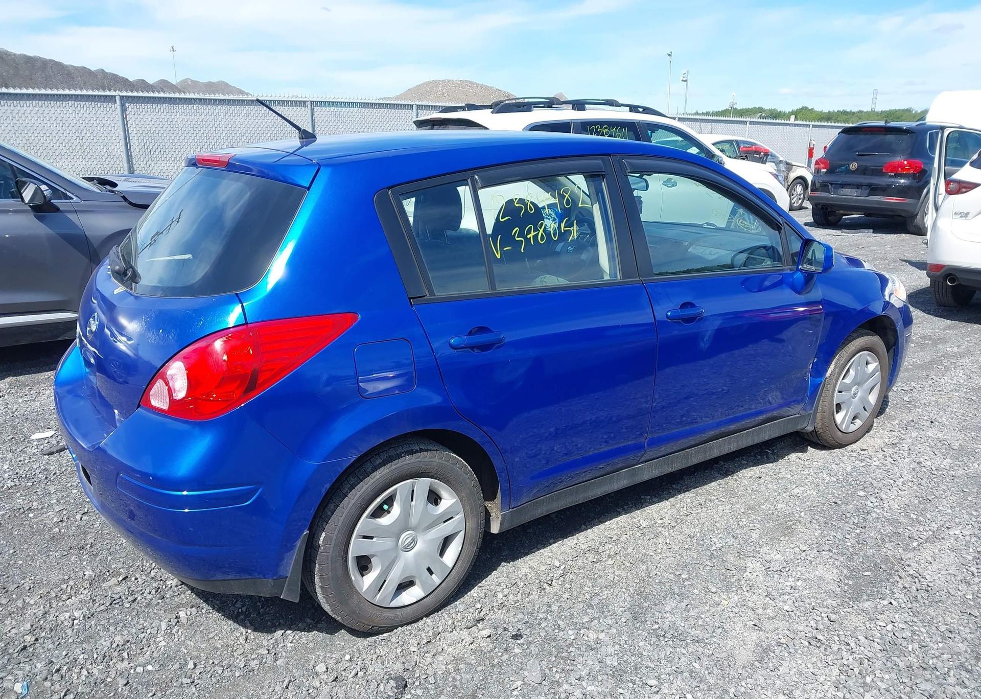 2012 NISSAN VERSA S