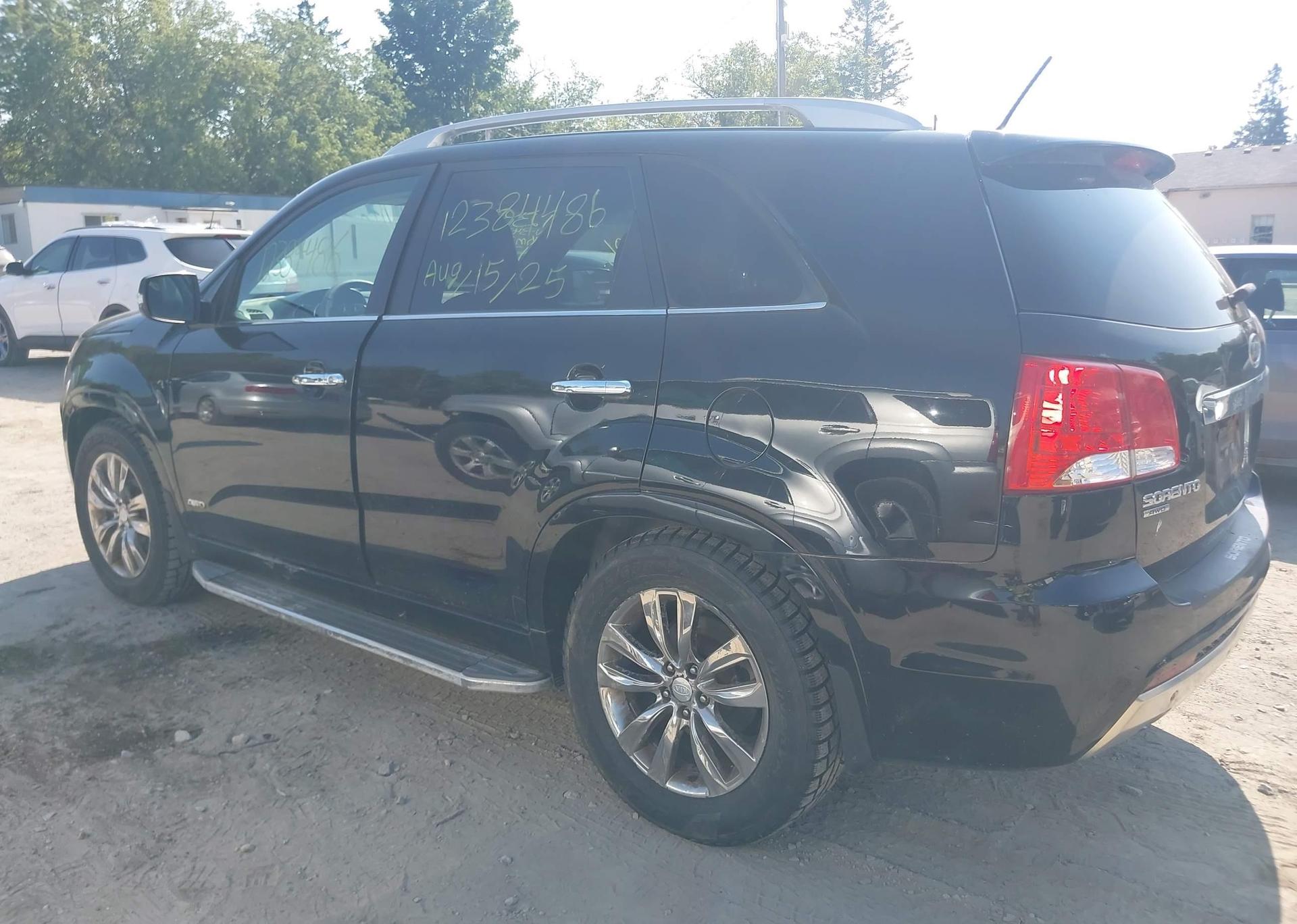 2013 KIA SORENTO SX