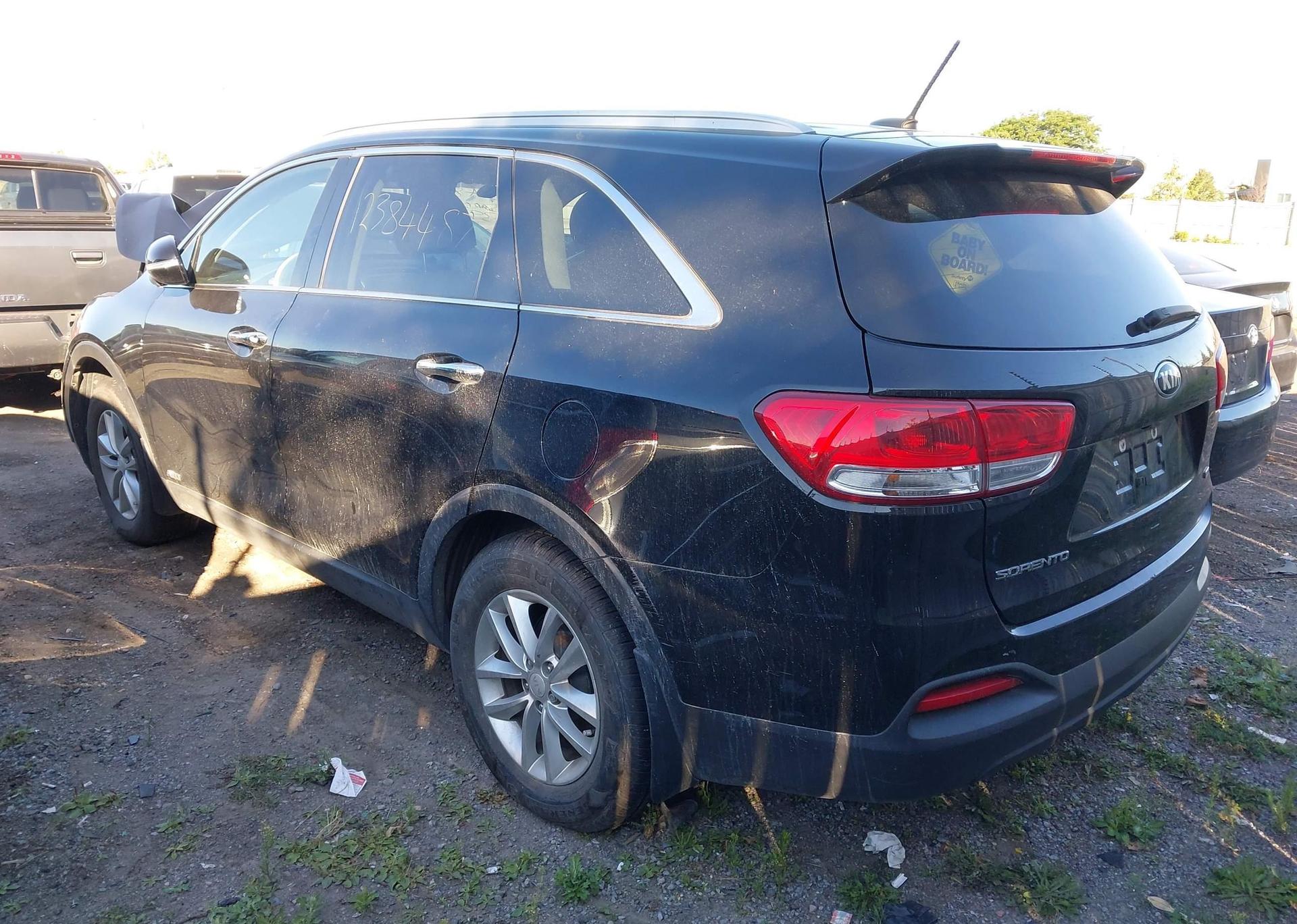 2018 KIA SORENTO LX