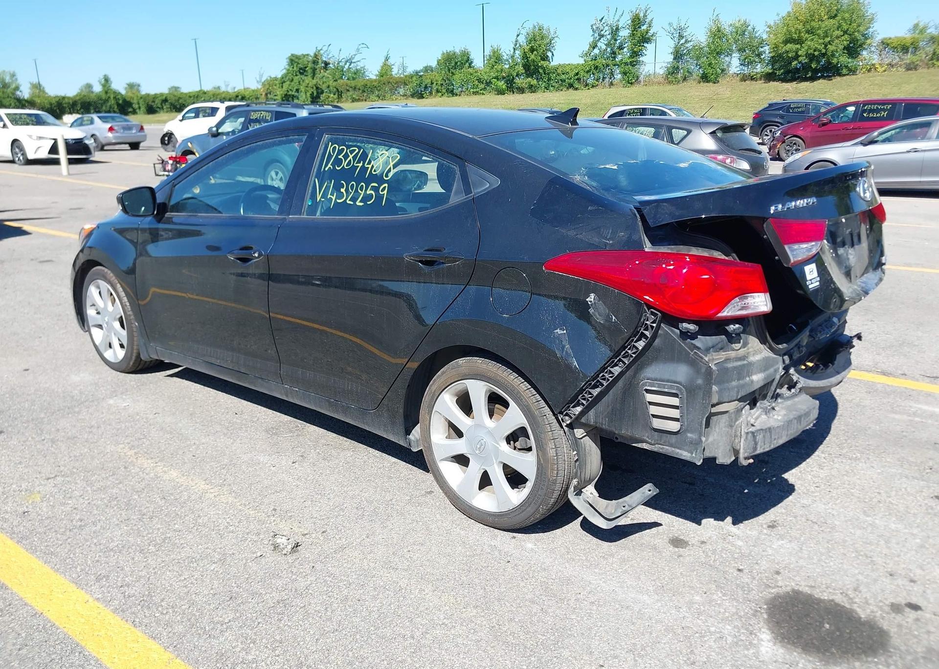 2013 HYUNDAI ELANTRA