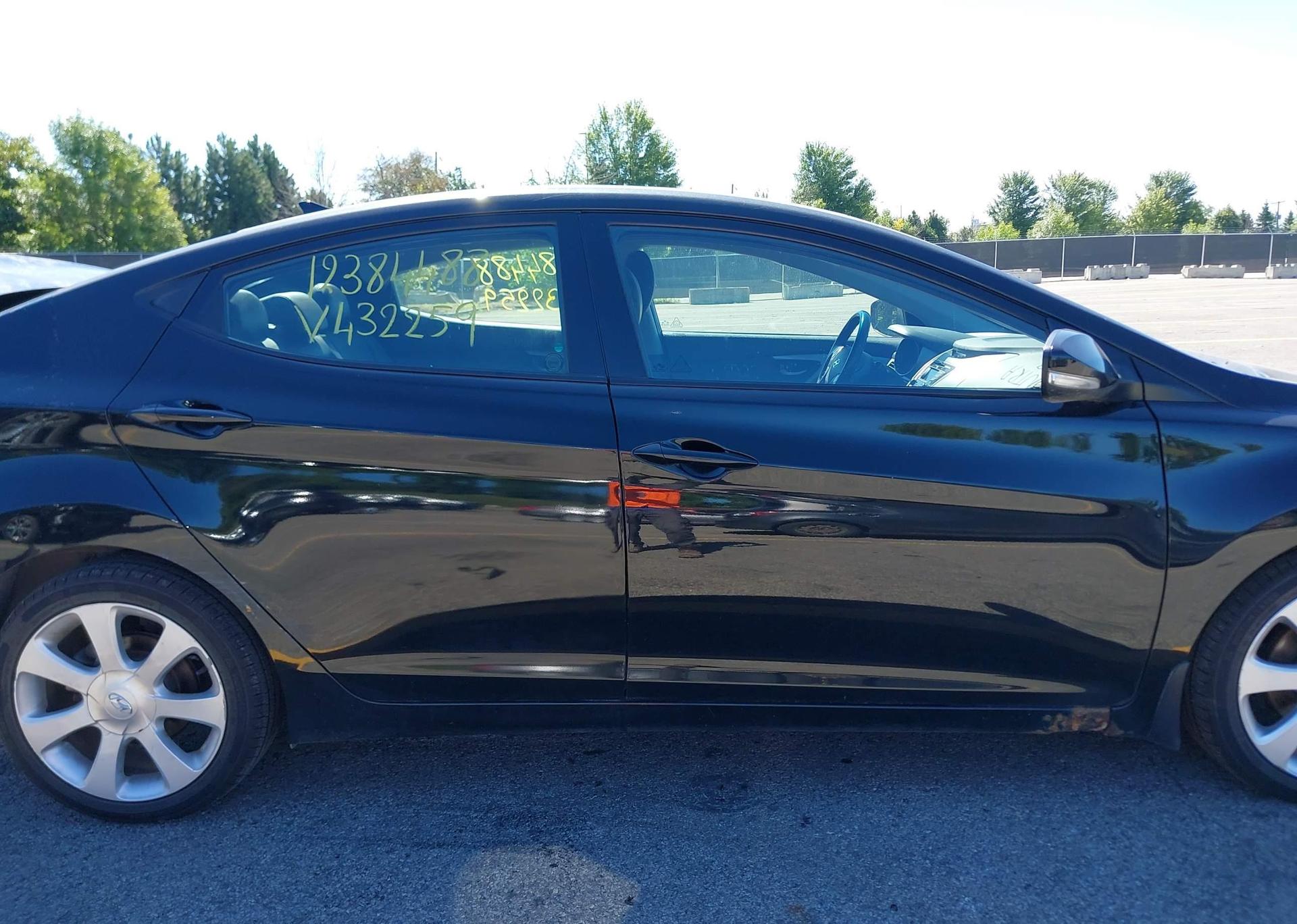 2013 HYUNDAI ELANTRA