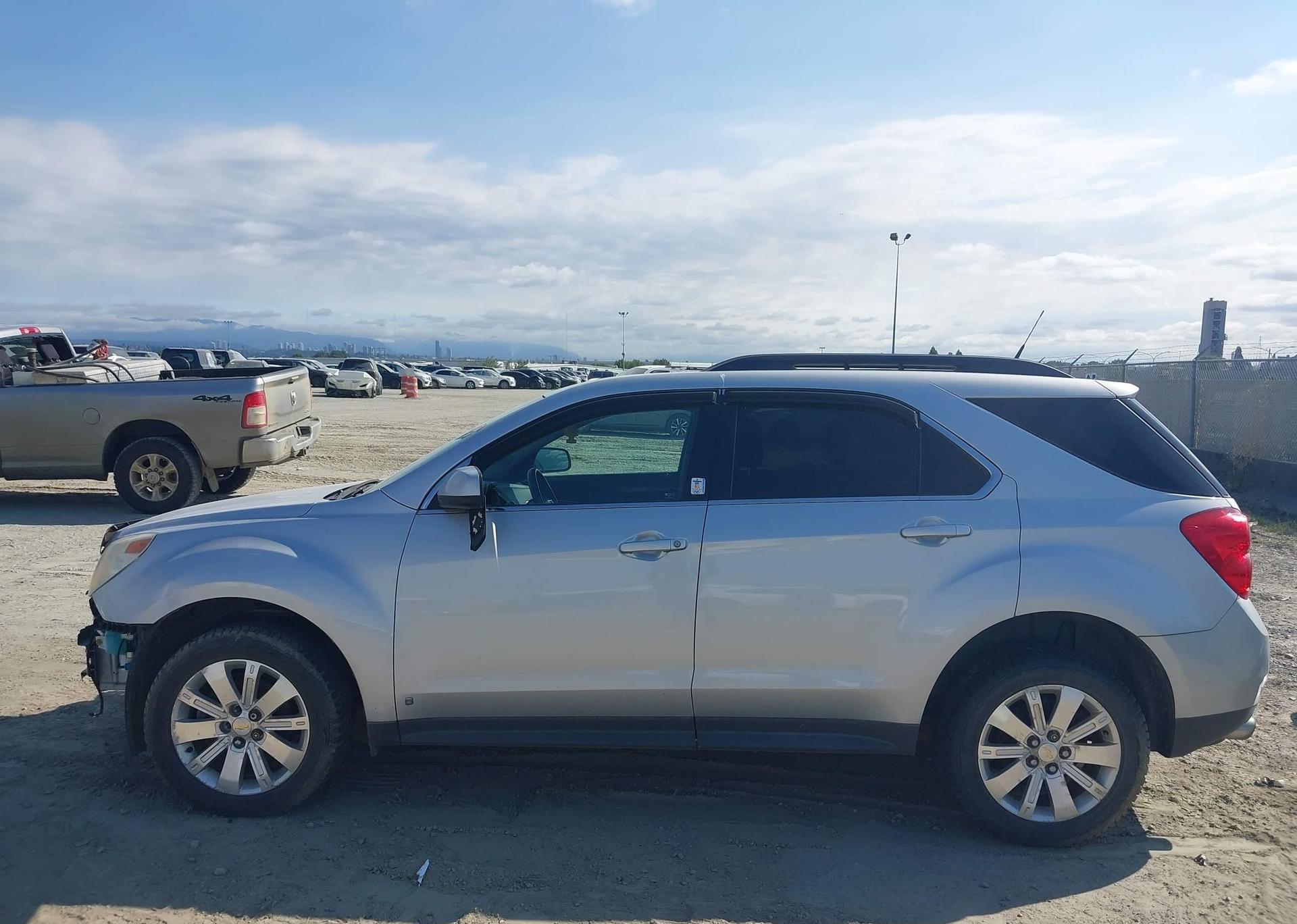 2010 CHEVROLET EQUINOX LT