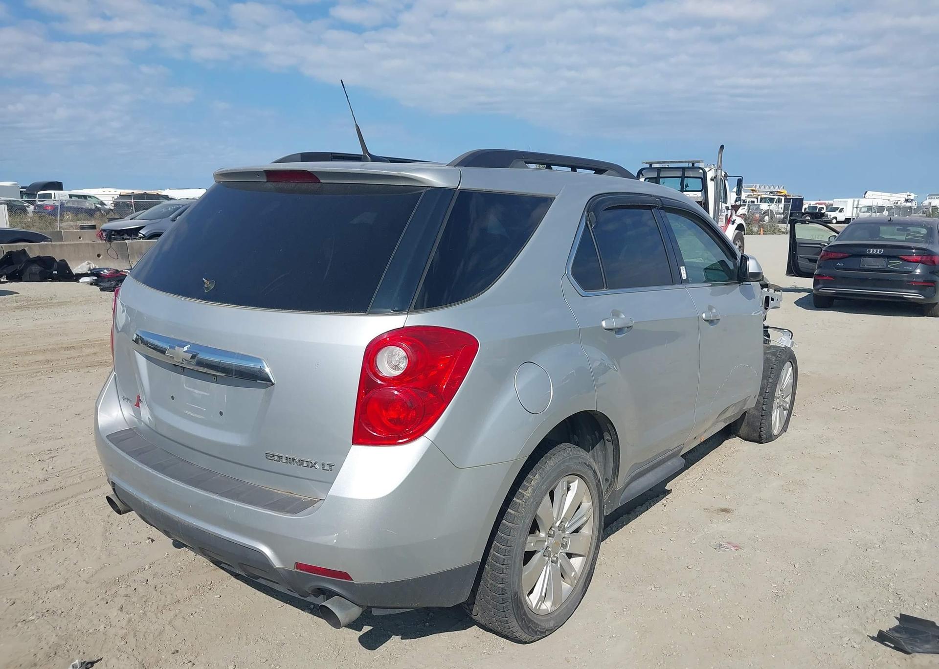 2010 CHEVROLET EQUINOX LT